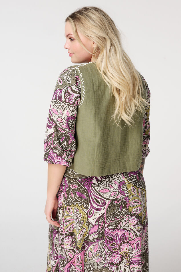 Chaleco con bordado  image number 3