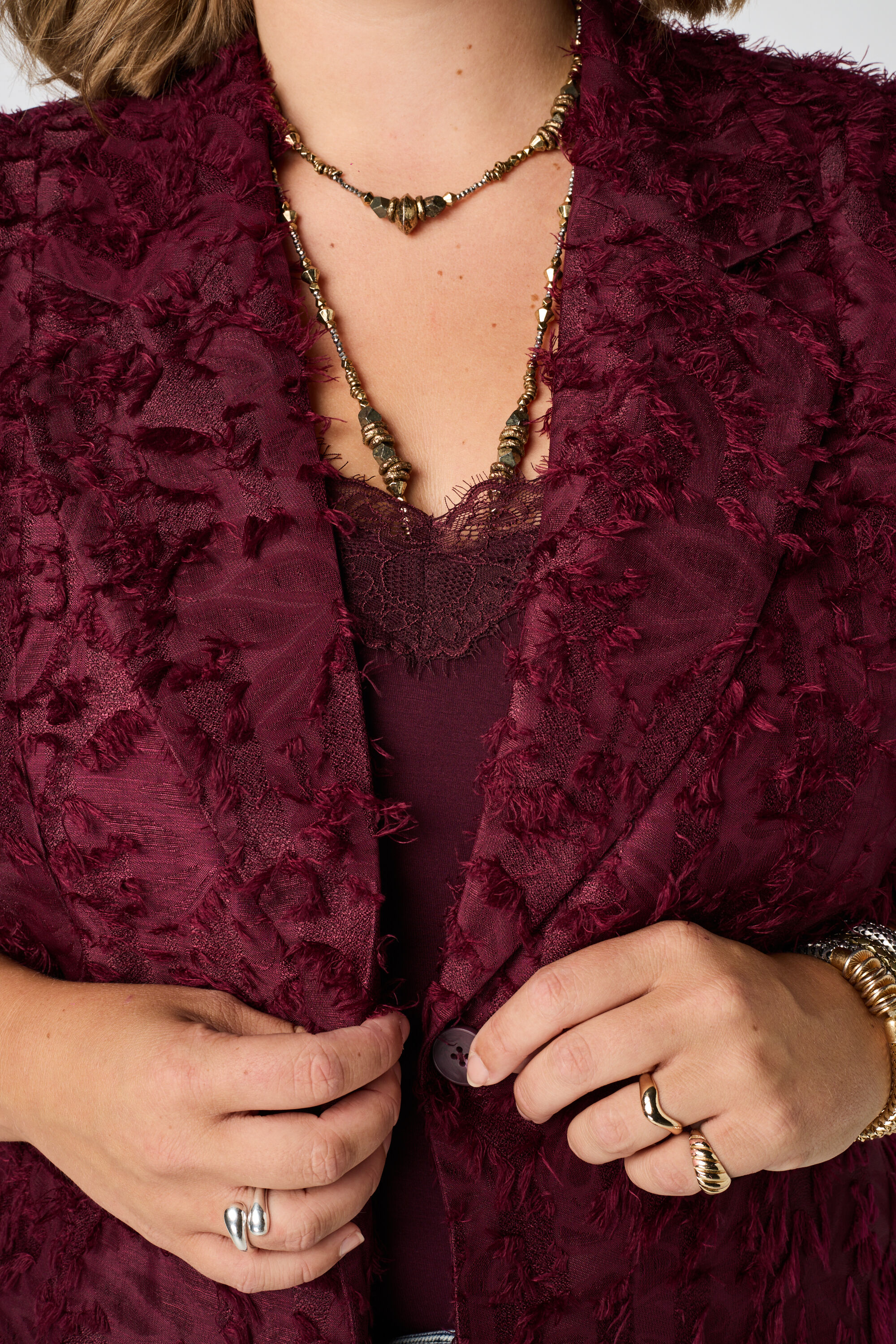 Blazer afelpado con mangas abullonadas image number 6