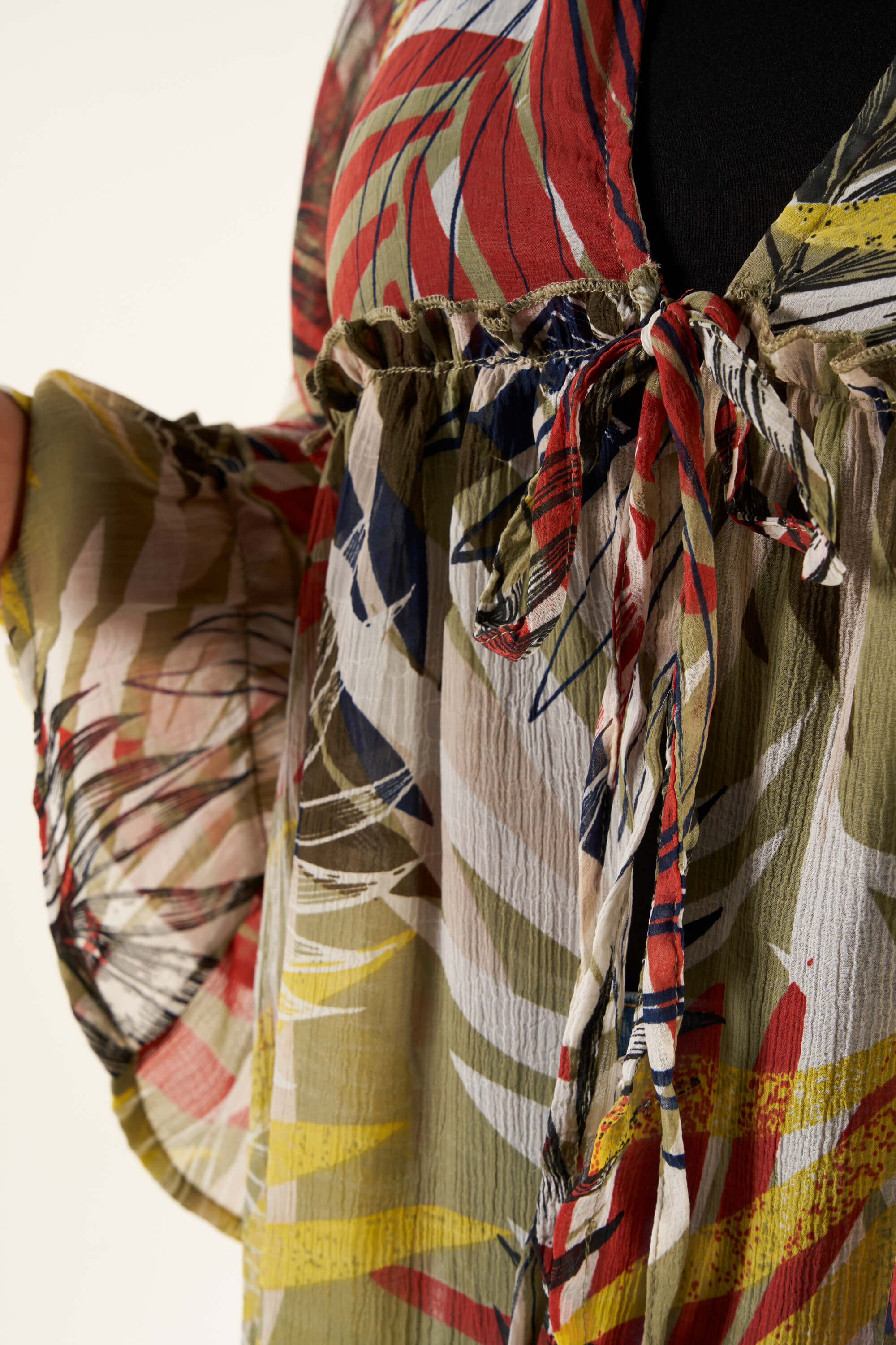 Kimono con estampado image number 4