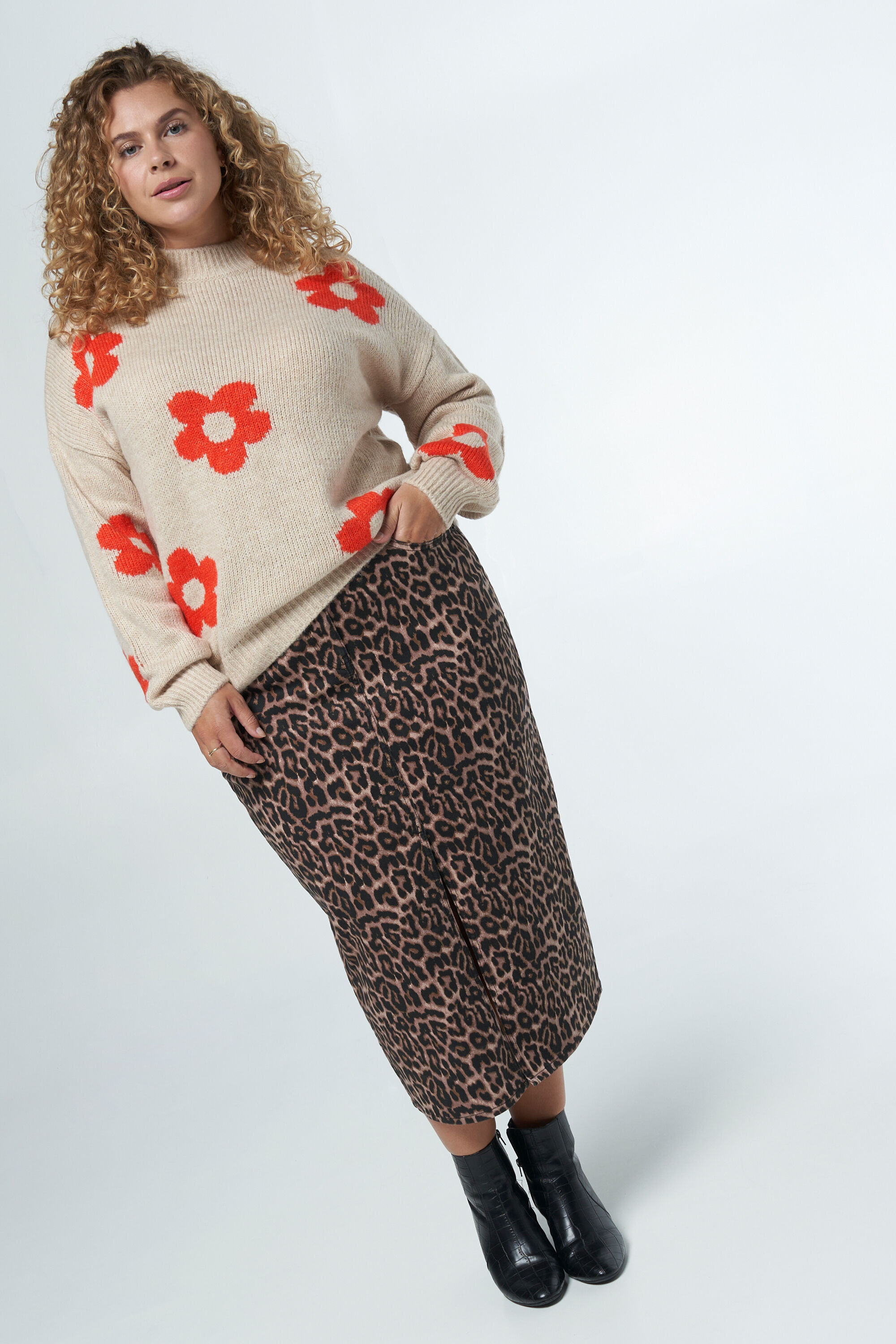 Jersey de punto con flores image number 5