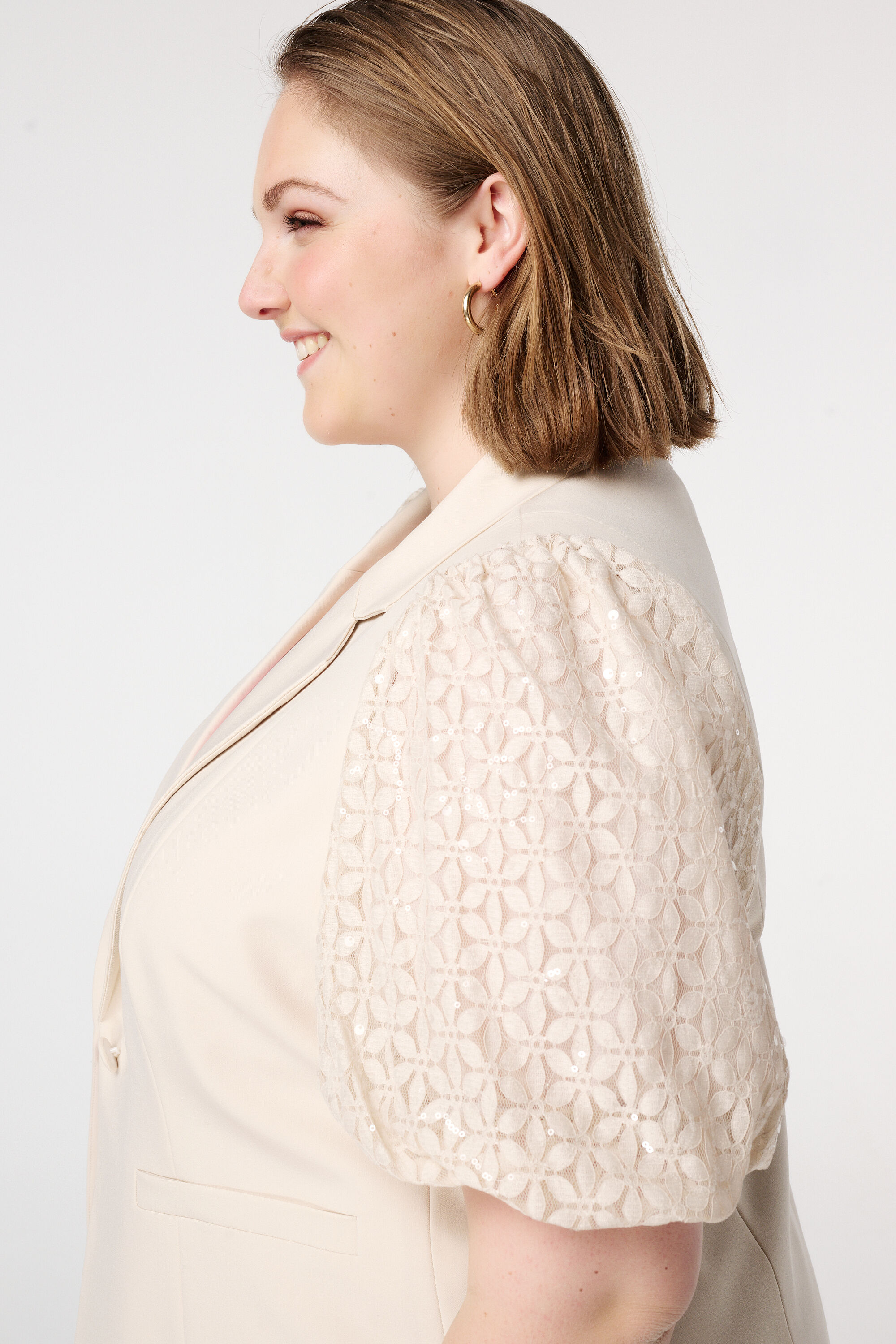 Blazer con mangas abullonadas image number 4