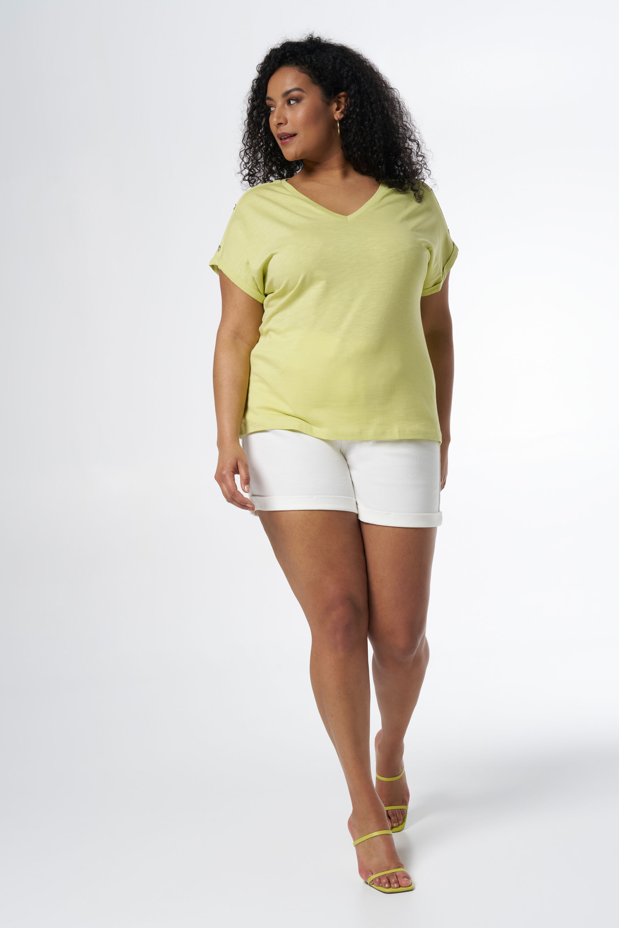 Camiseta con botones image number 0