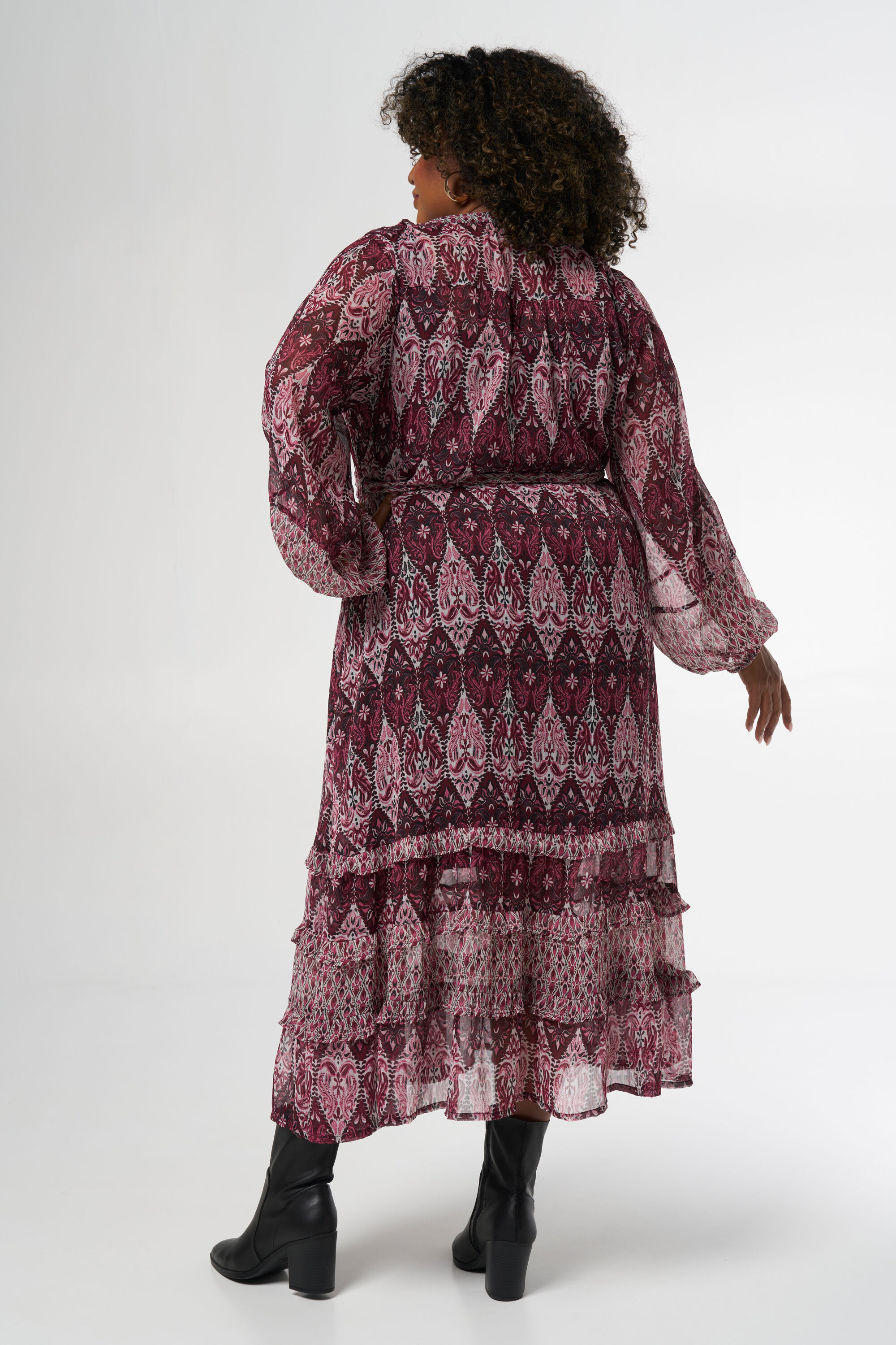 Maxi vestido con escote en V image number 3