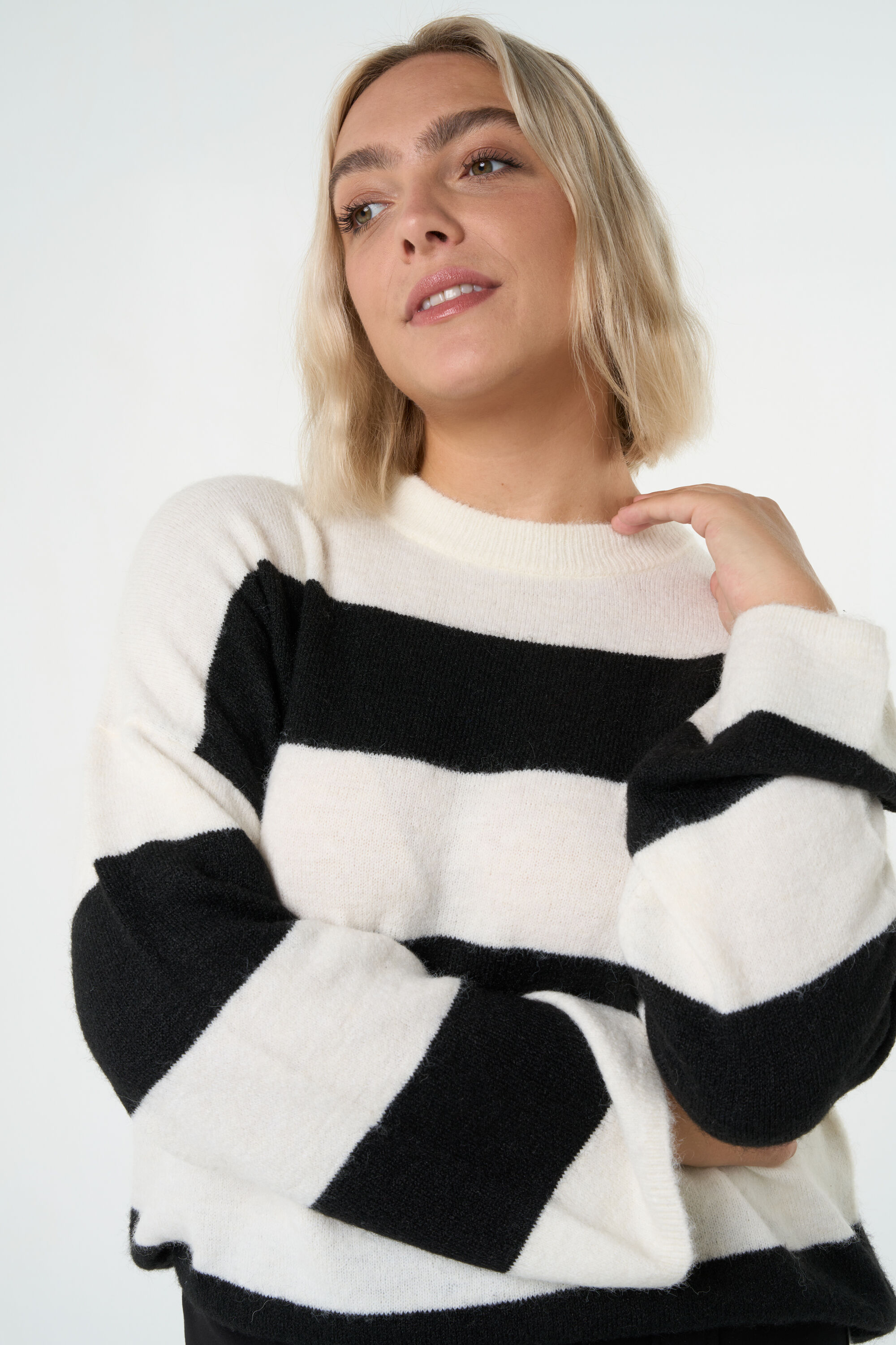 Su&eacute;ter de rayas  image number 6