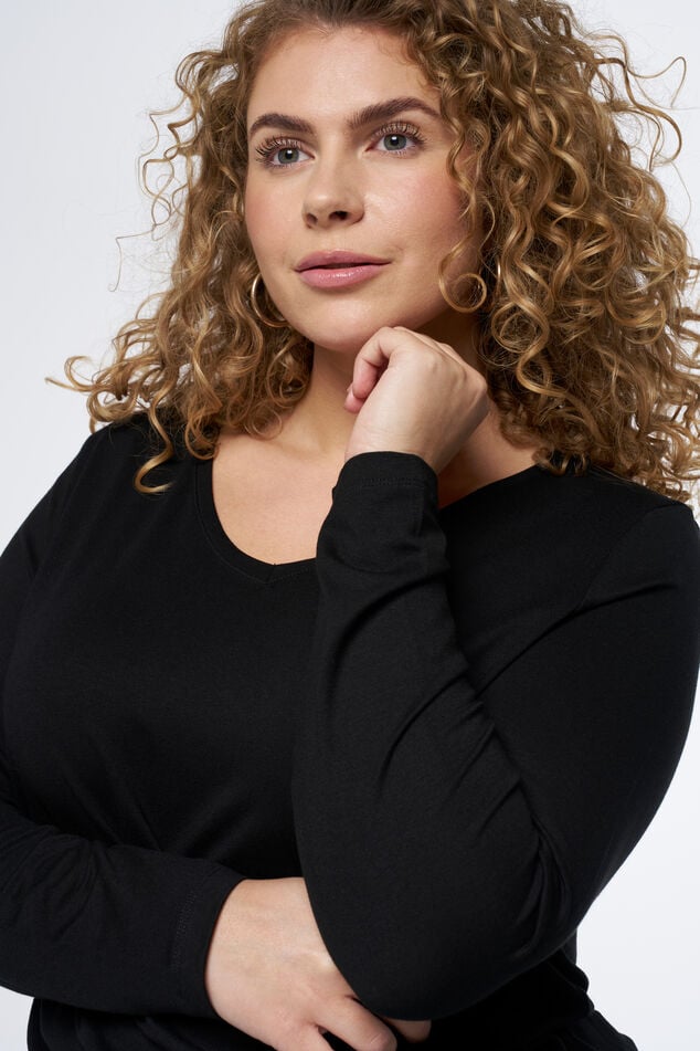 Top de manga larga y cuello en V image number 2