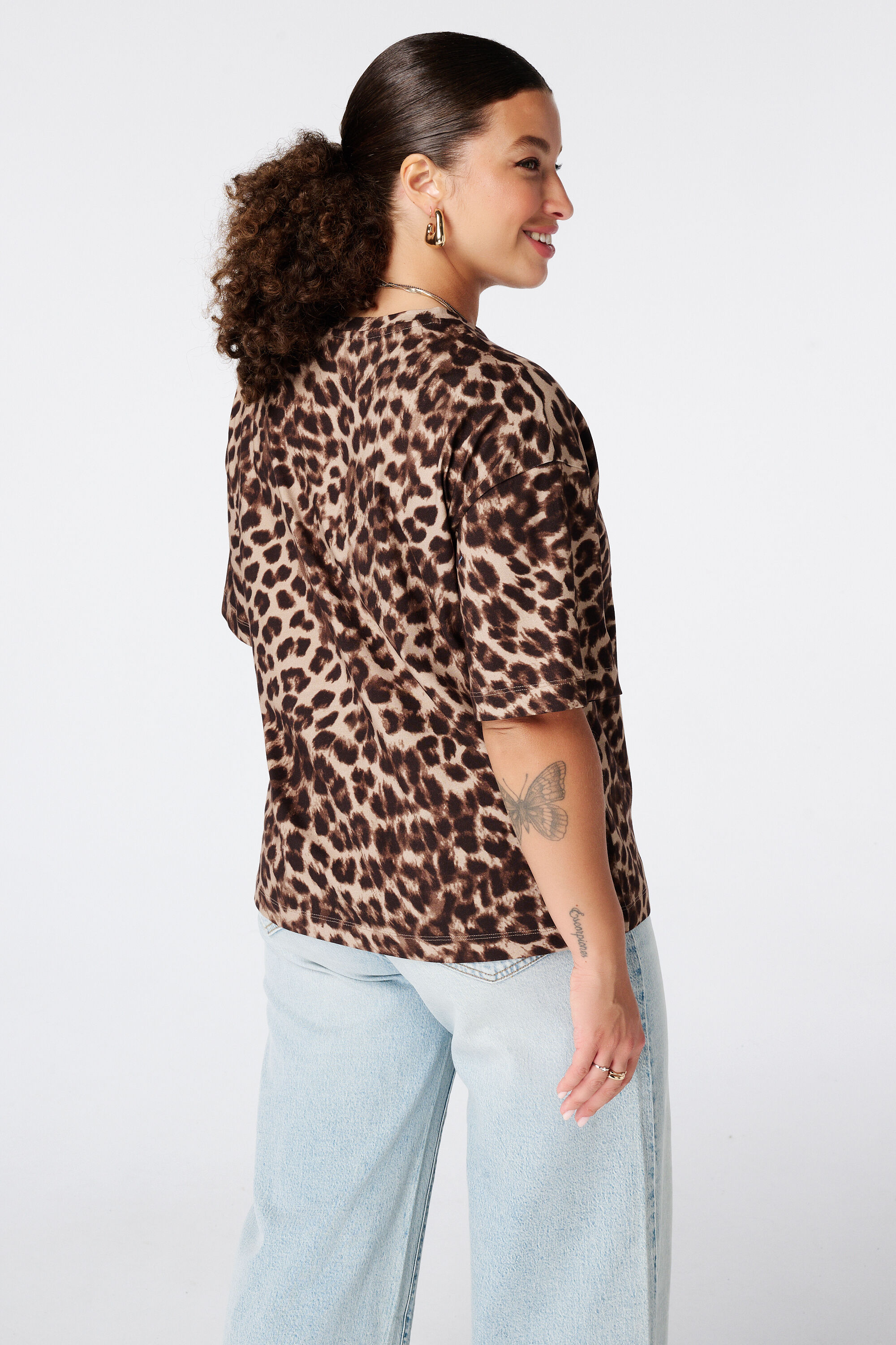 Camiseta con estampado animal image number 3