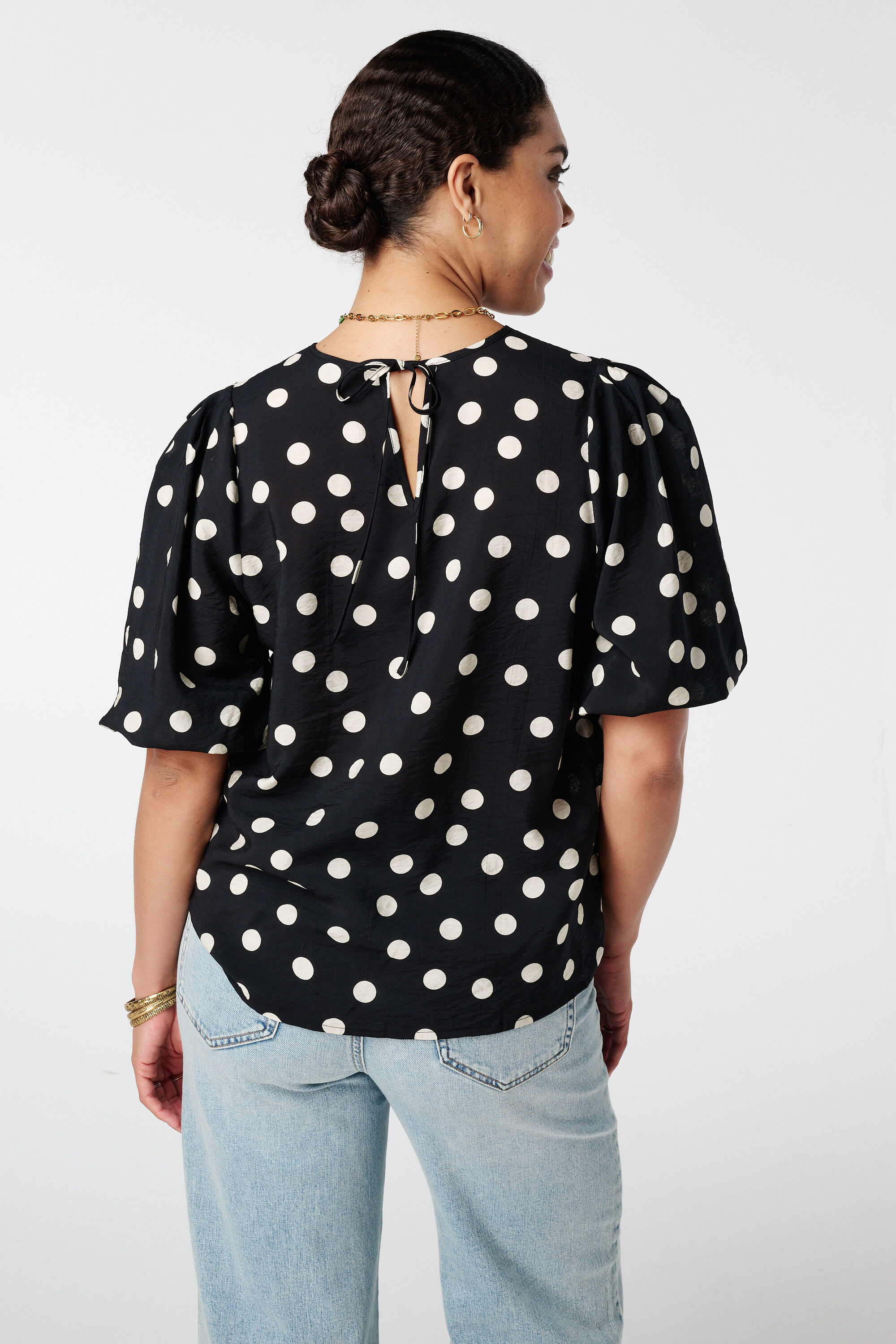 Blusa con lunares image number 3