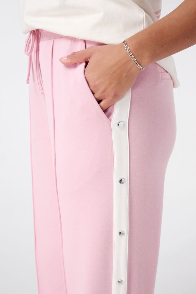 Pantalones con rayas en contraste image number 4