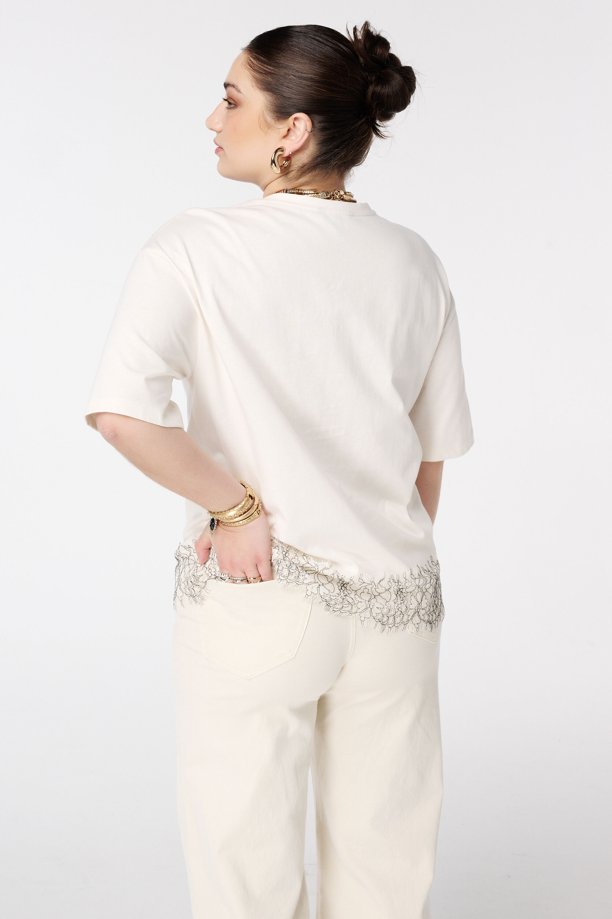 Camiseta oversize con encaje image number 3