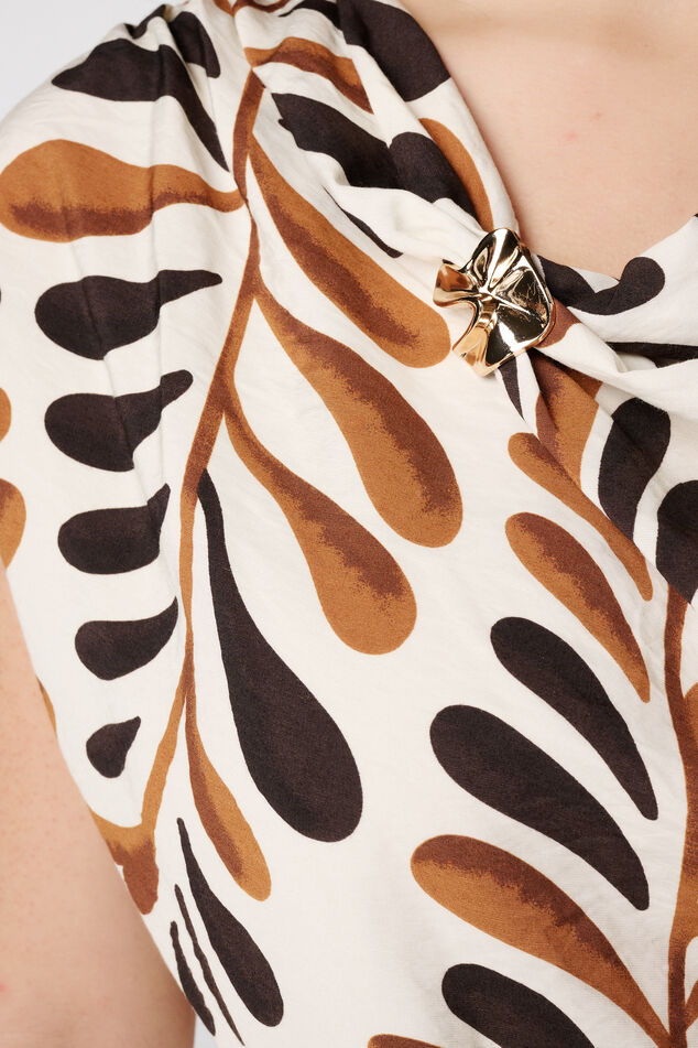 Blusa con estampado image number 6