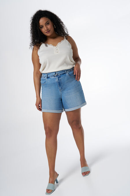 Shorts denim con cinto Shorts denim con cinto