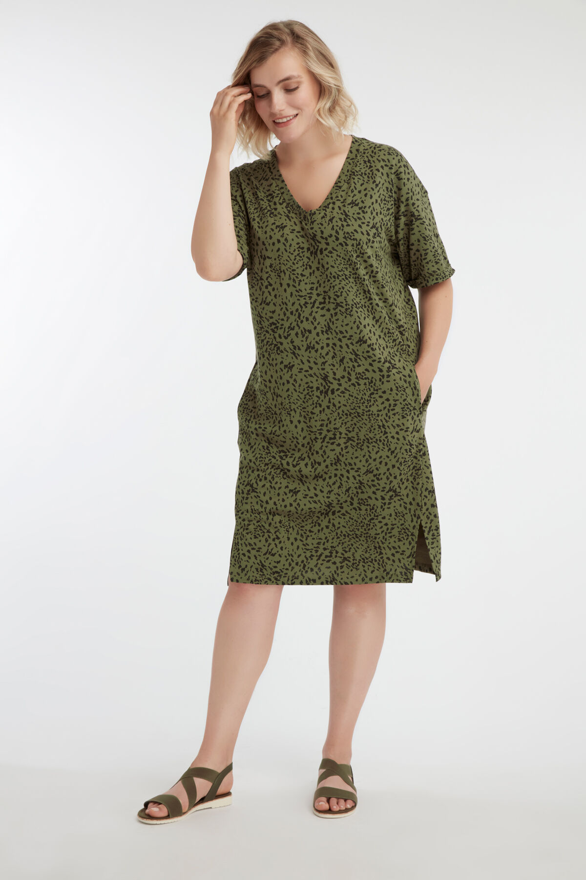 Vestido de estilo informal image number 5