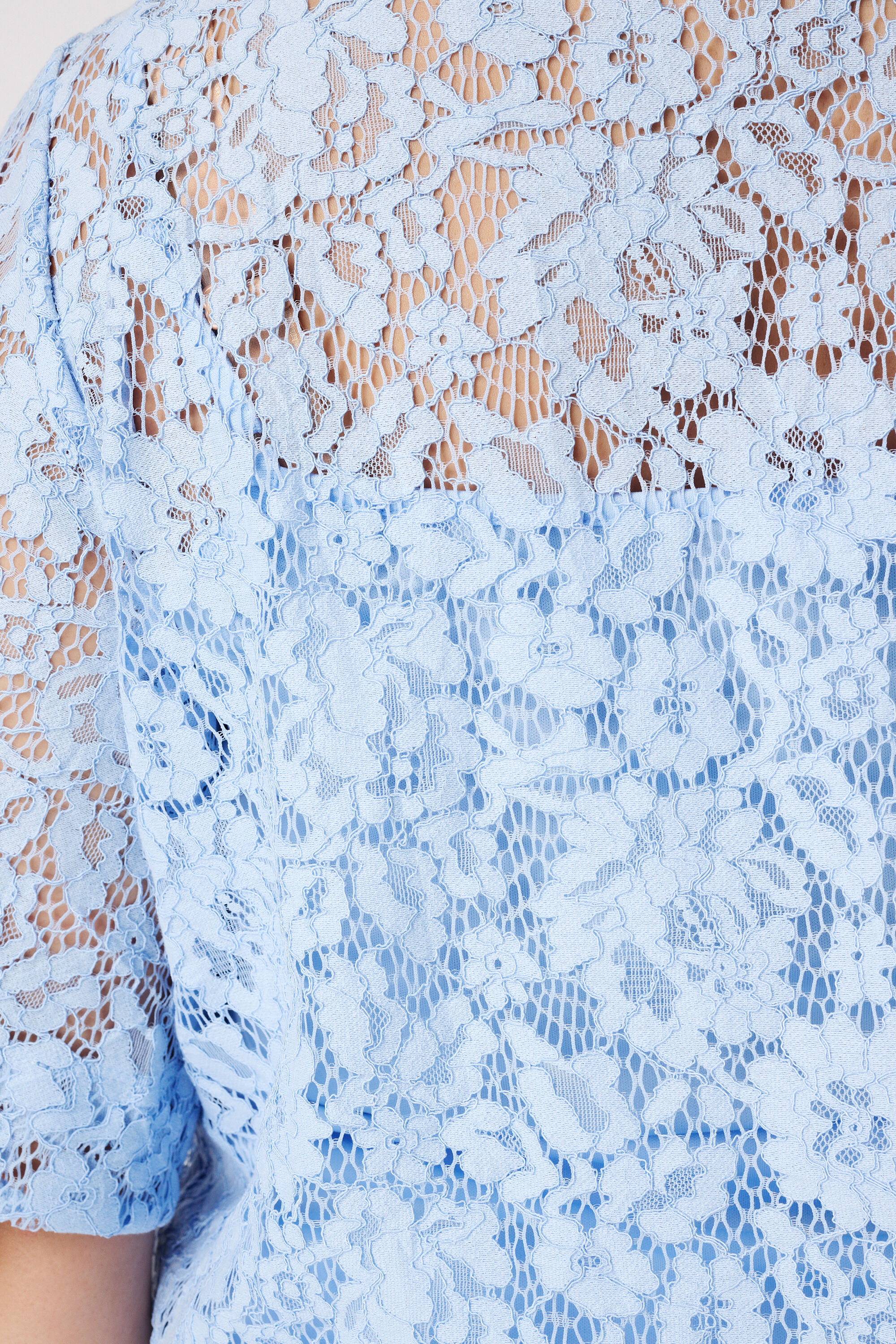Blusa de encaje image number 5