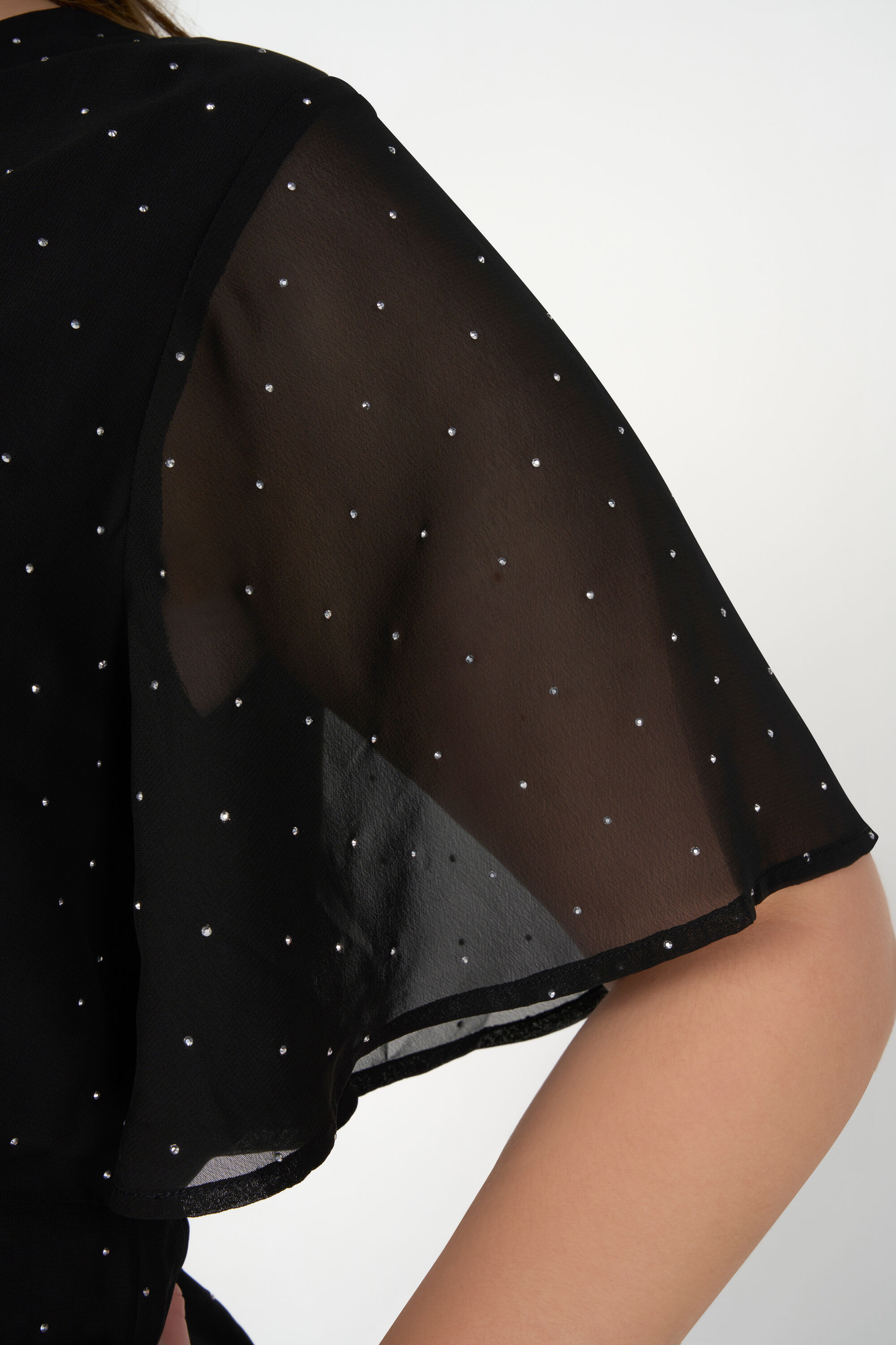 Vestido largo con toques plateados image number 4