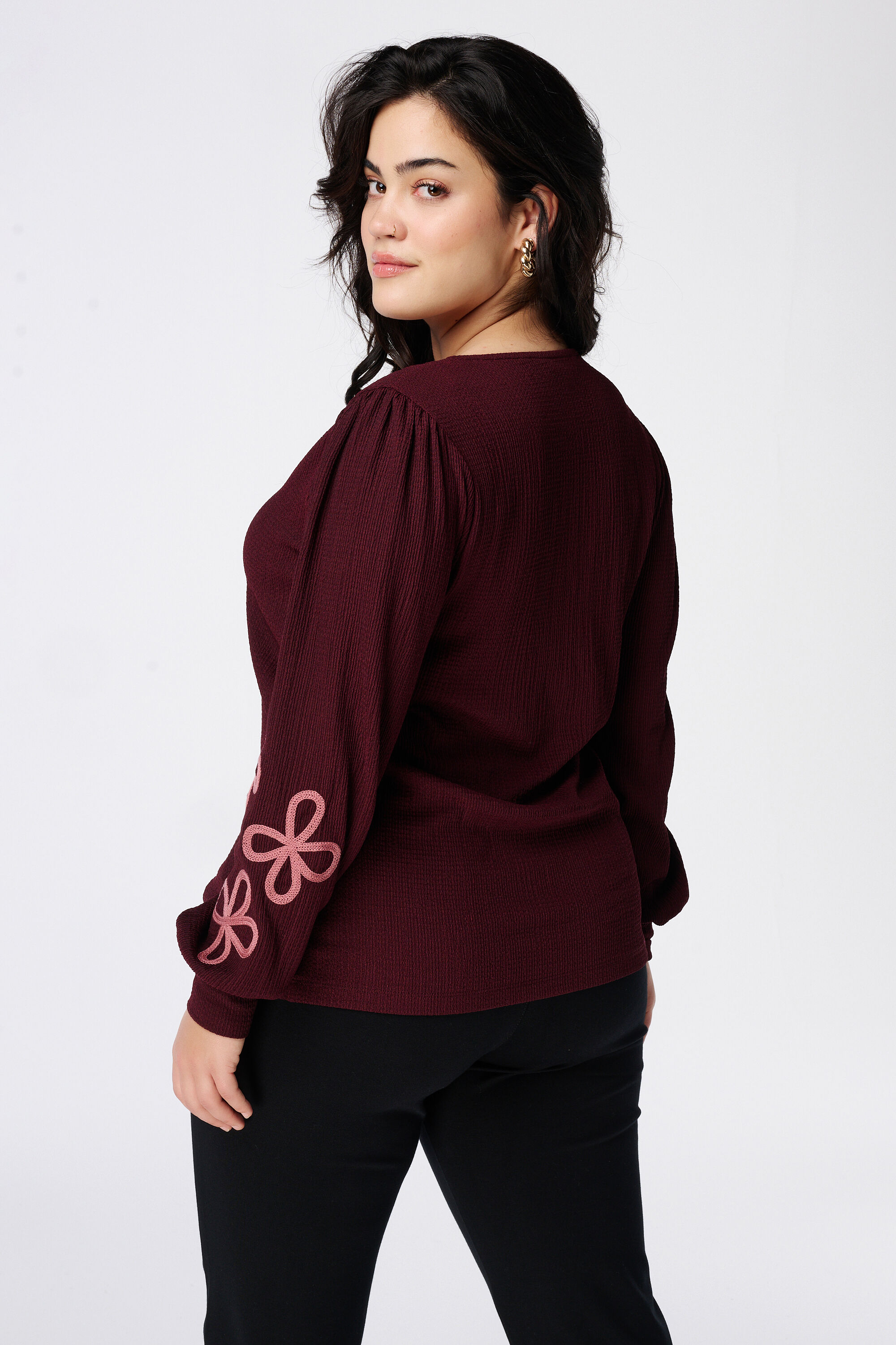 Top con detalles en las mangas image number 3