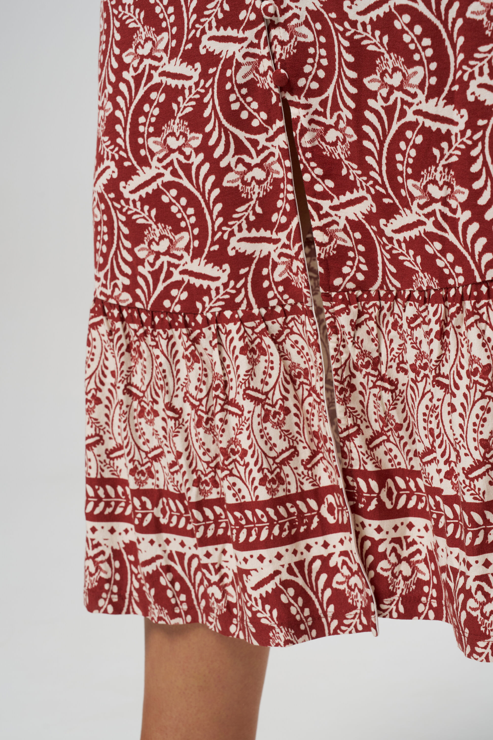 Vestido midi con estampado floral image number 4