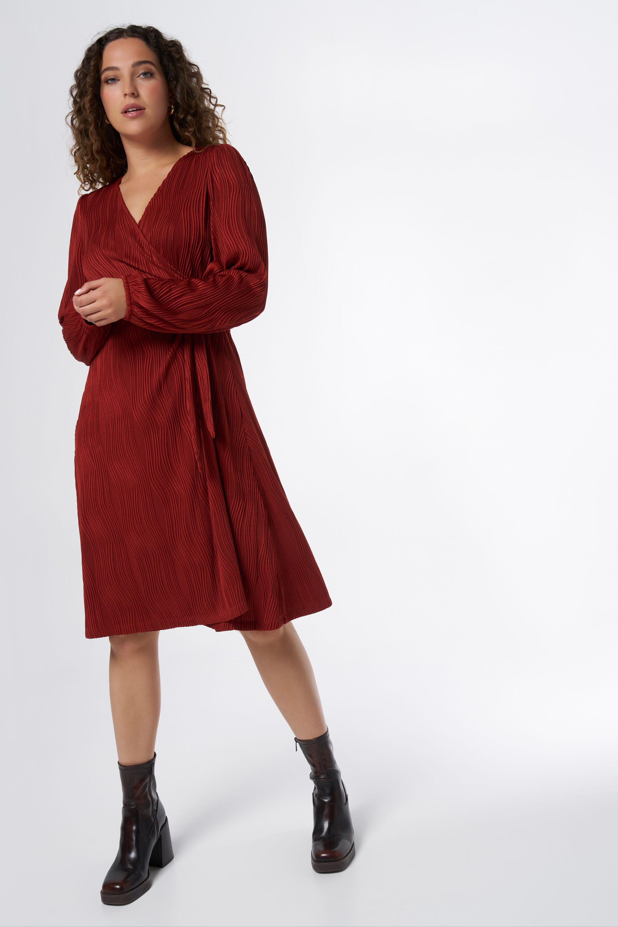 Vestido con textura image number 0