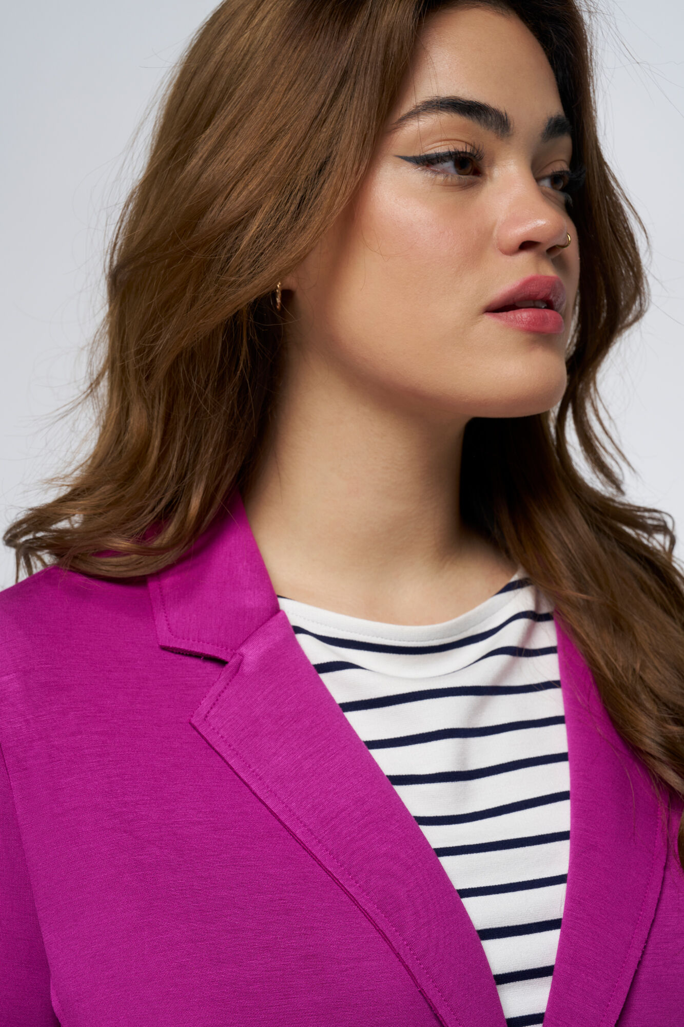 Abrigo con botones  image number 4