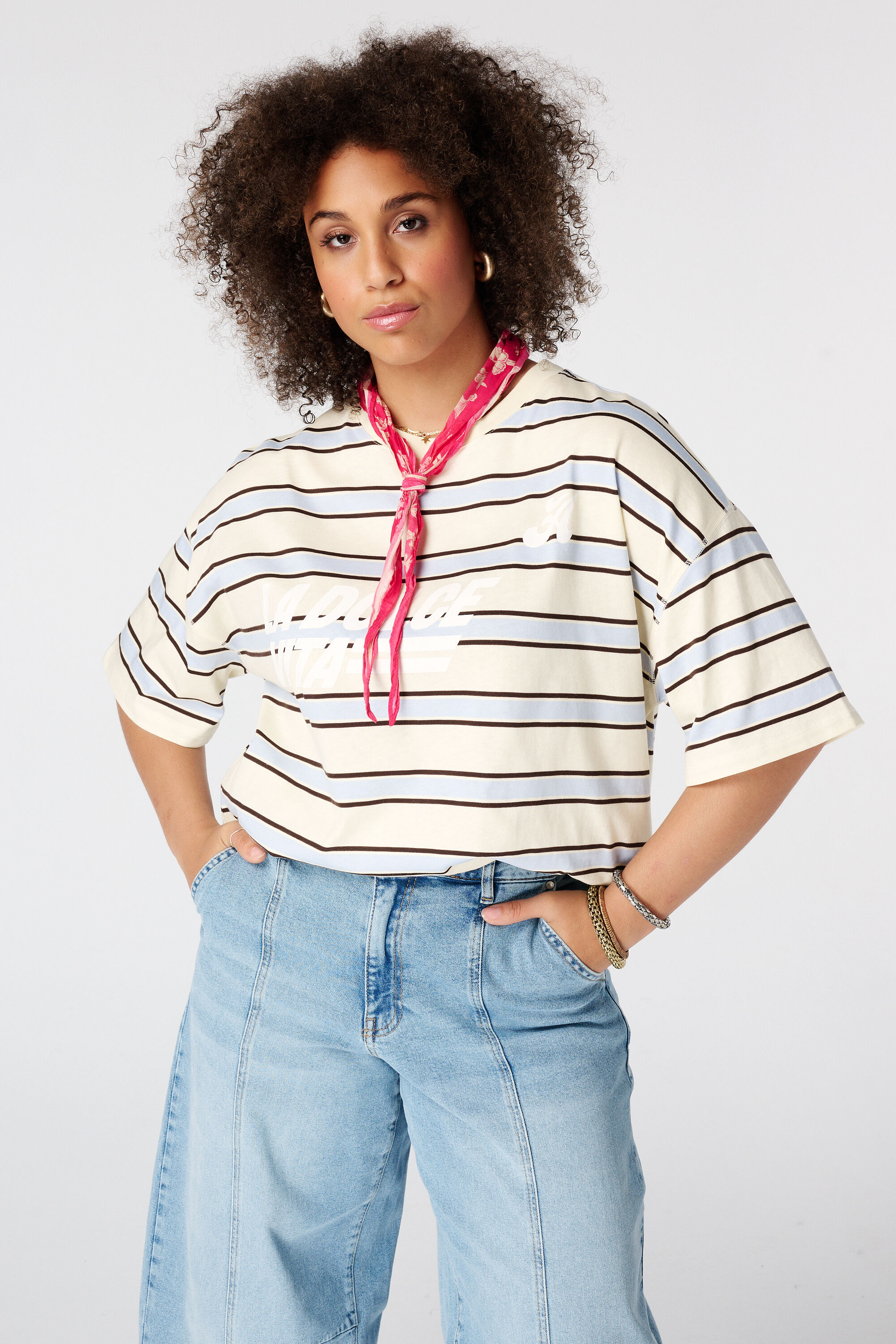 Camiseta oversize con ilustraci&oacute;n