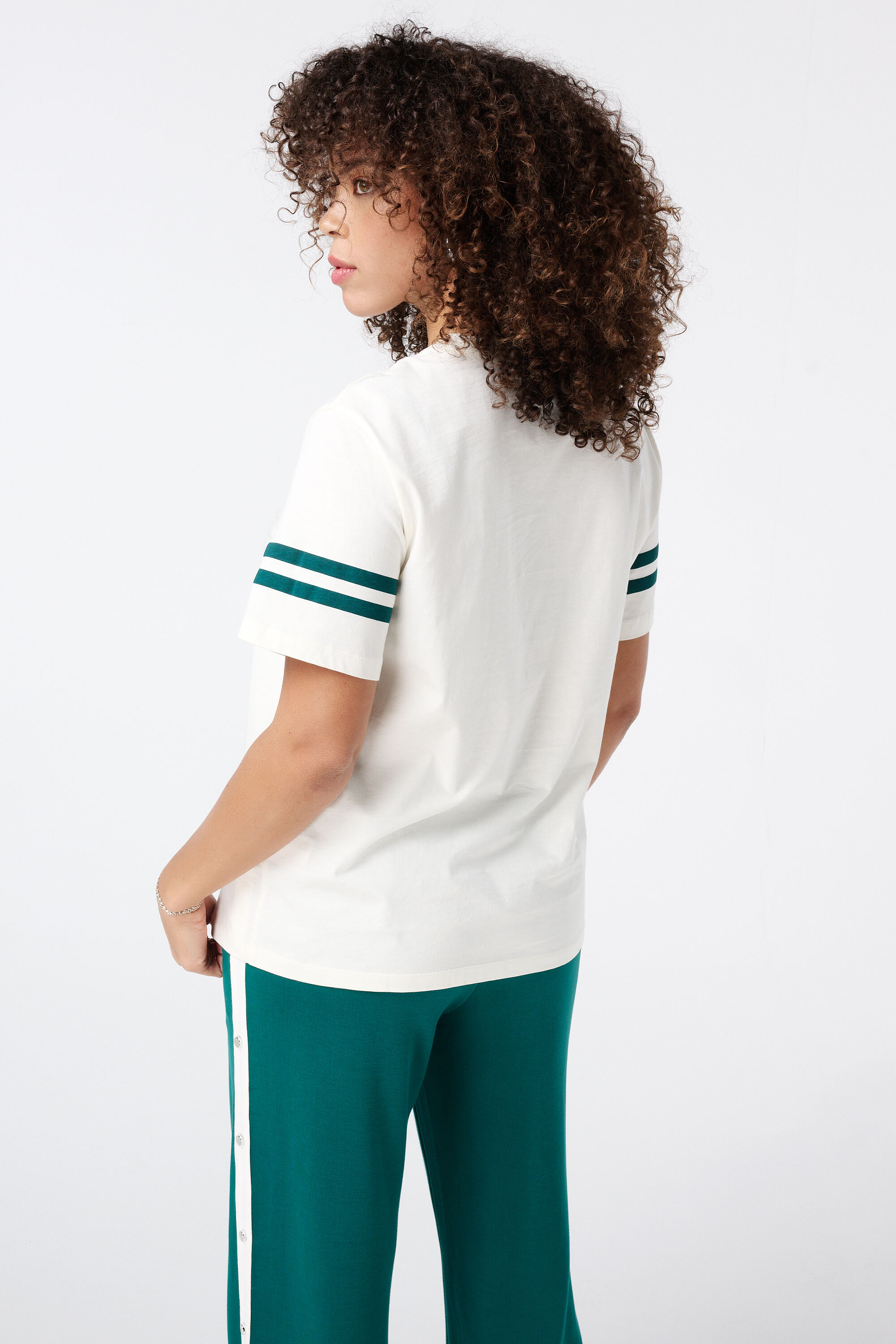 Camiseta con texto  image number 3