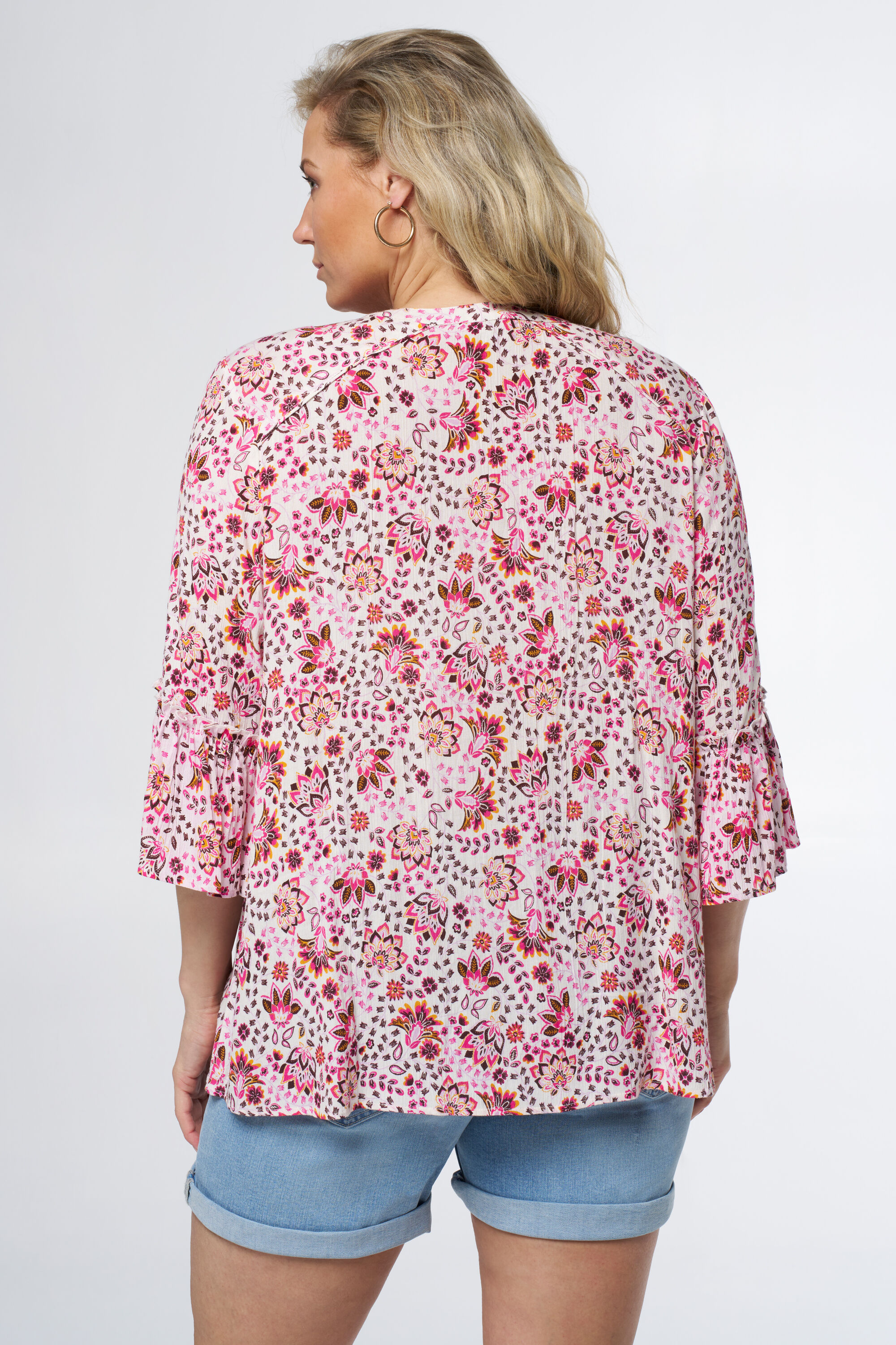 Blusa con estampado image number 3