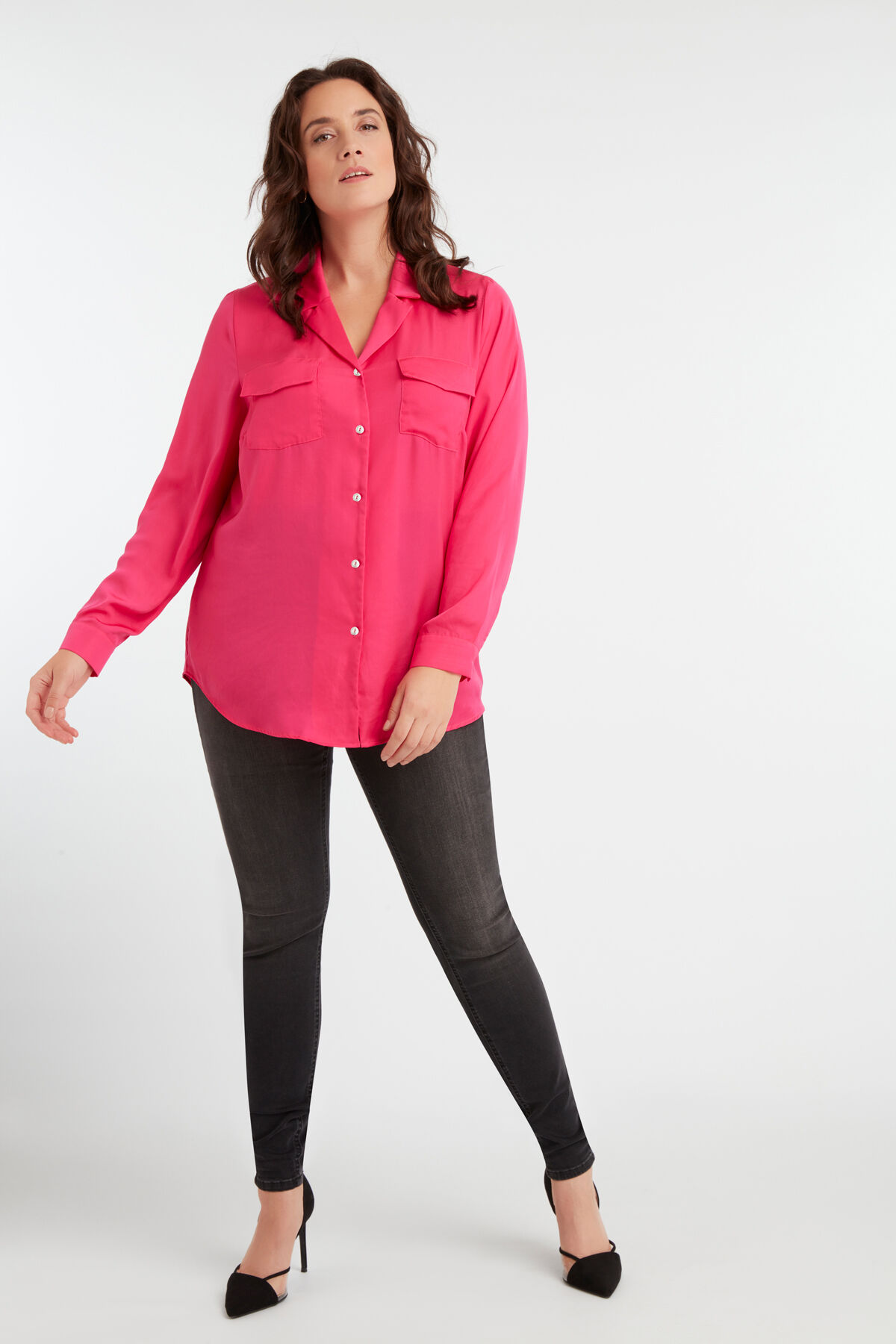 Blusa de sat&eacute;n image number 3