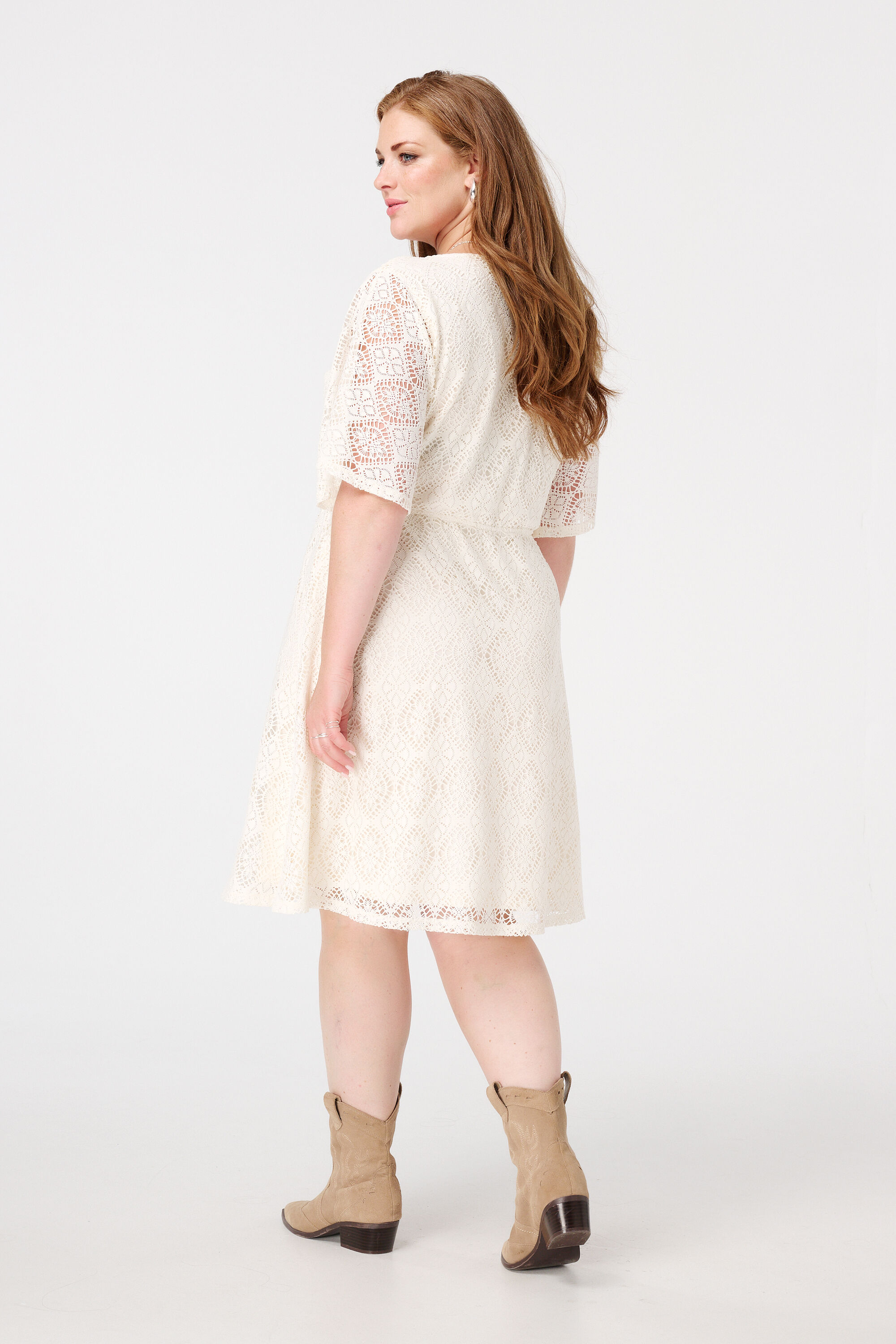 Vestido con look bordado image number 3