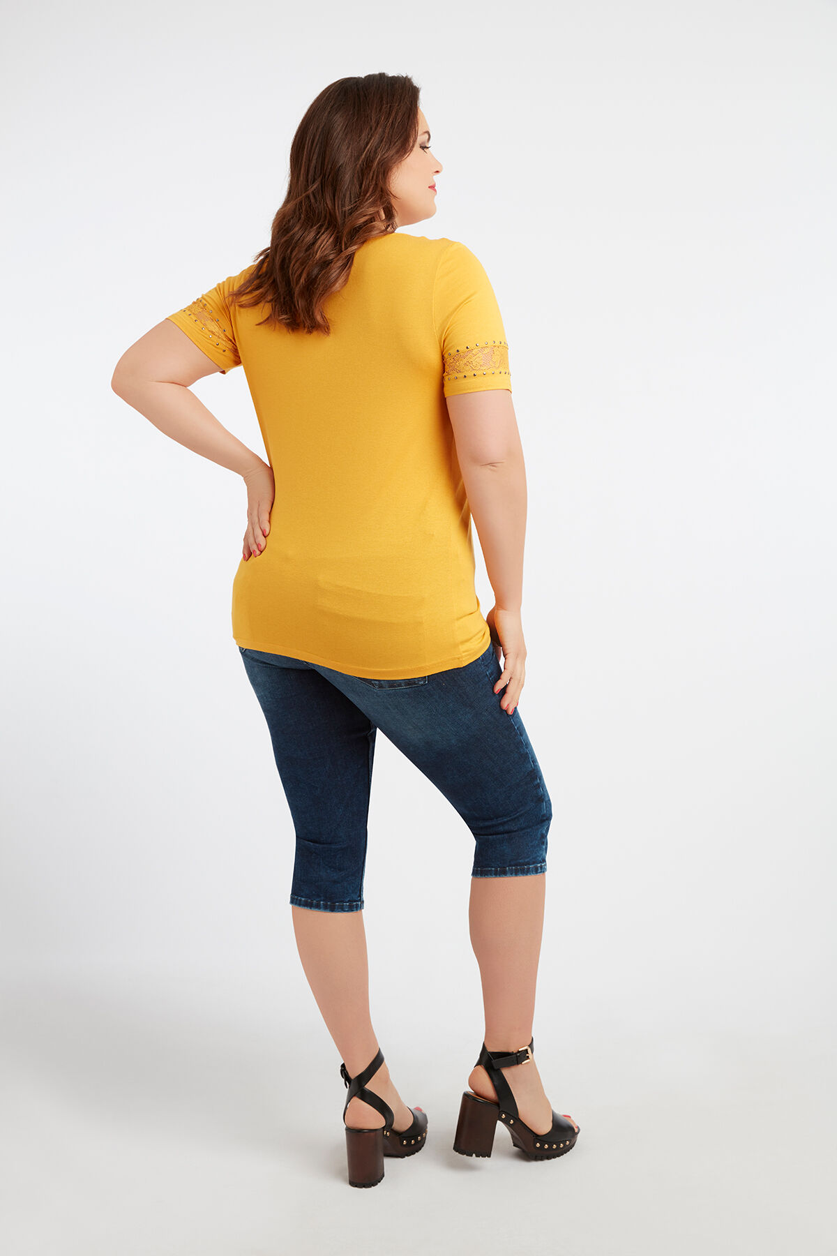 Camiseta con encaje image number 4