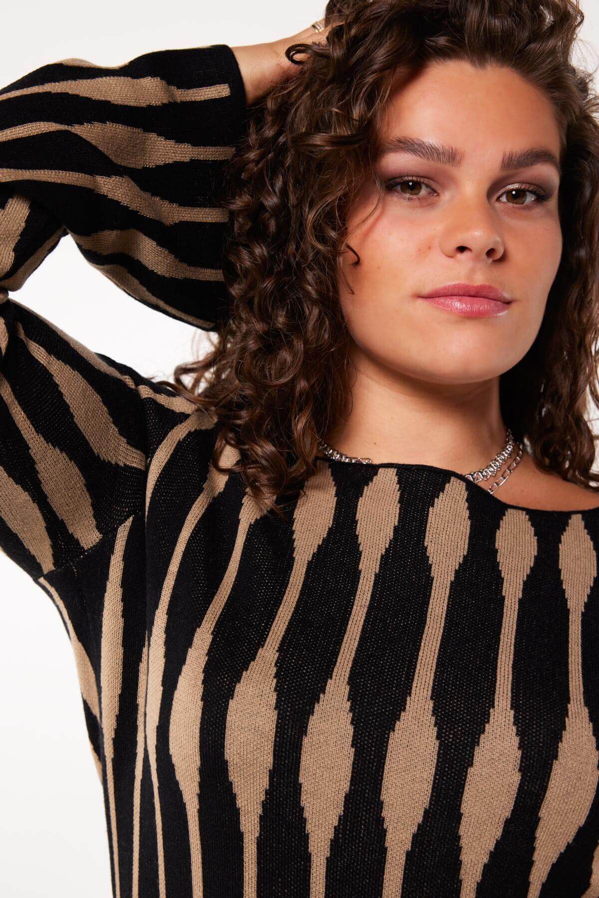 Vestido largo de punto fino image number 3