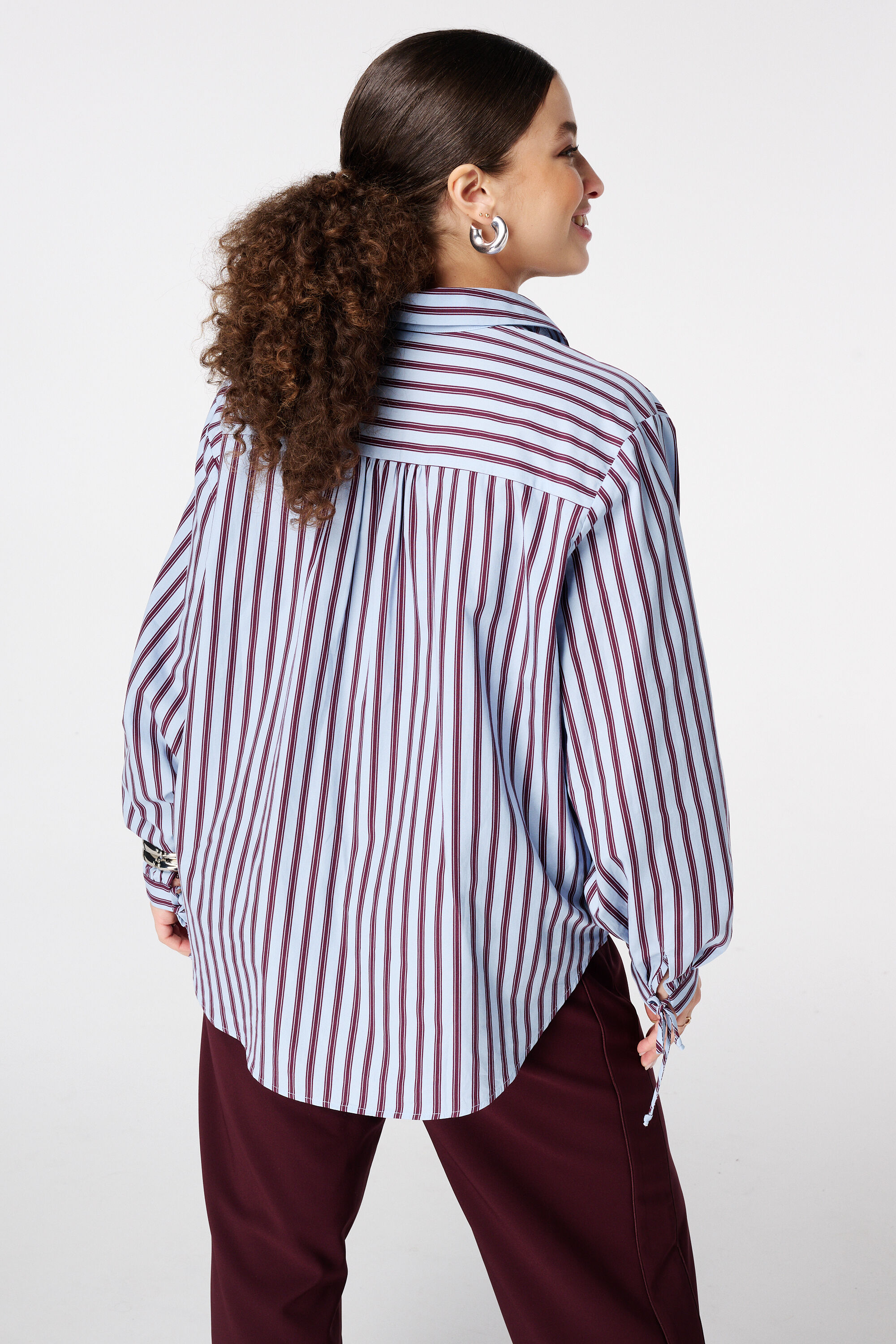 Blusa a rayas image number 3