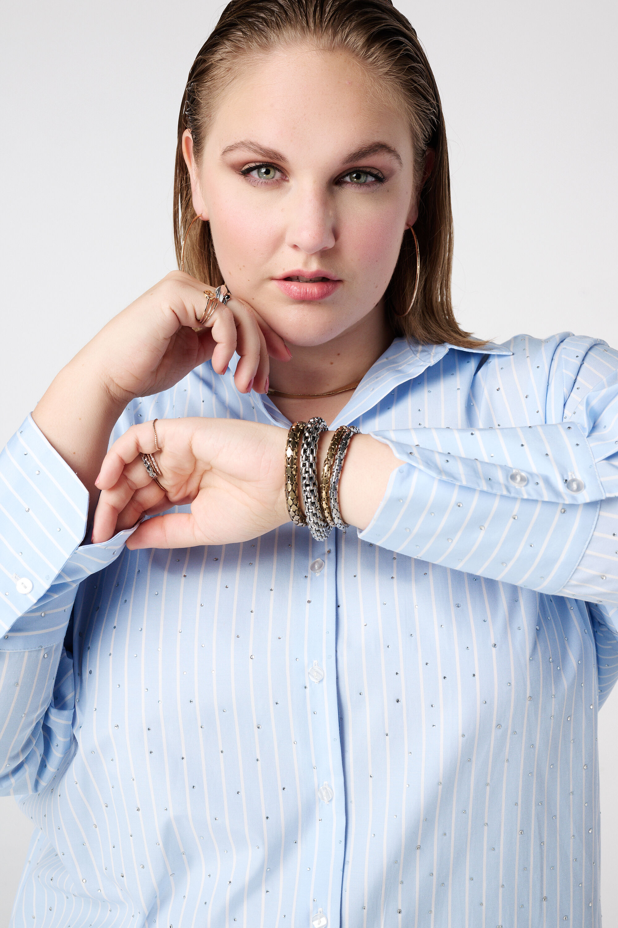 Blusa de rayas con detalles de strass image number 4