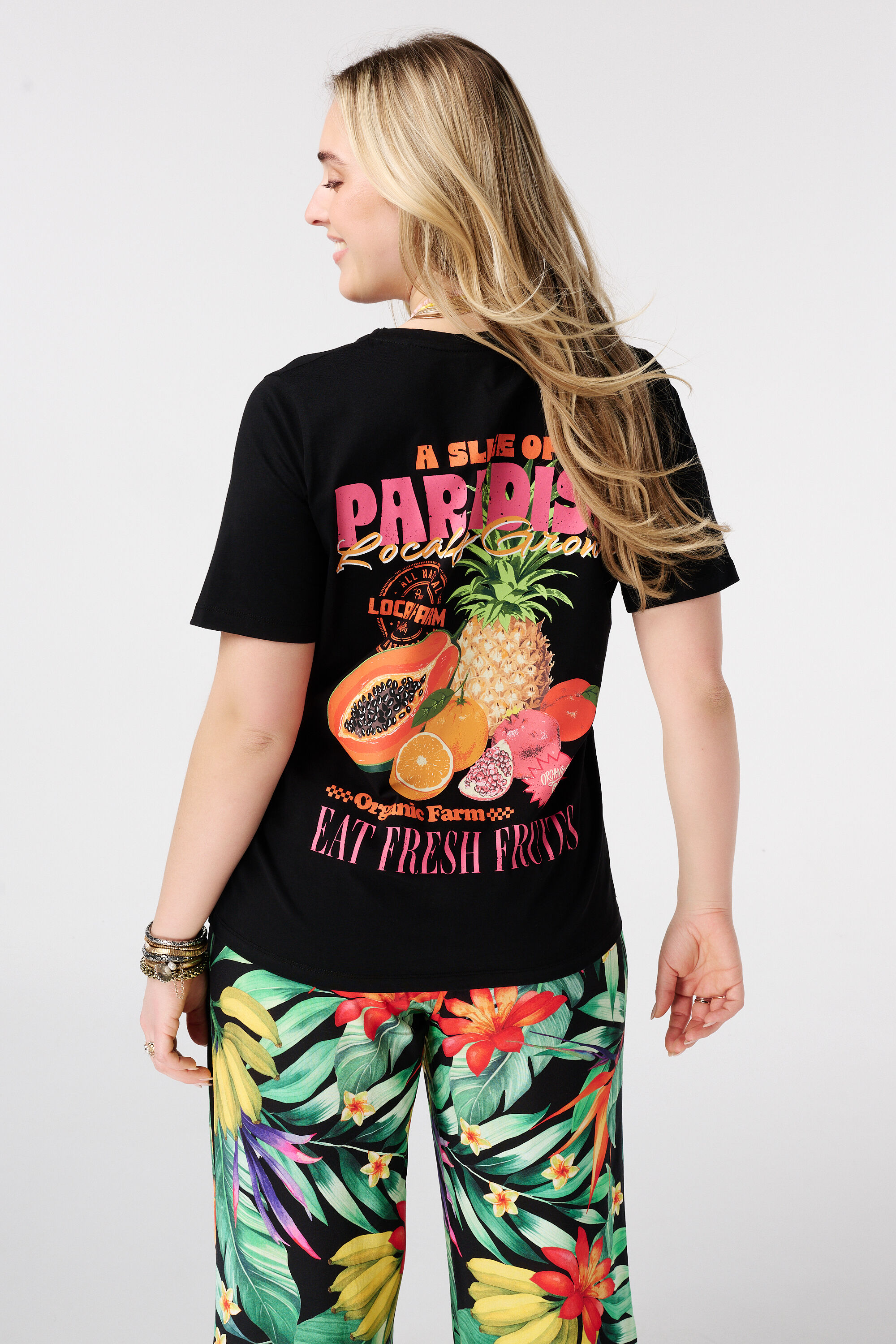 Camiseta con estampado en la espalda image number 0