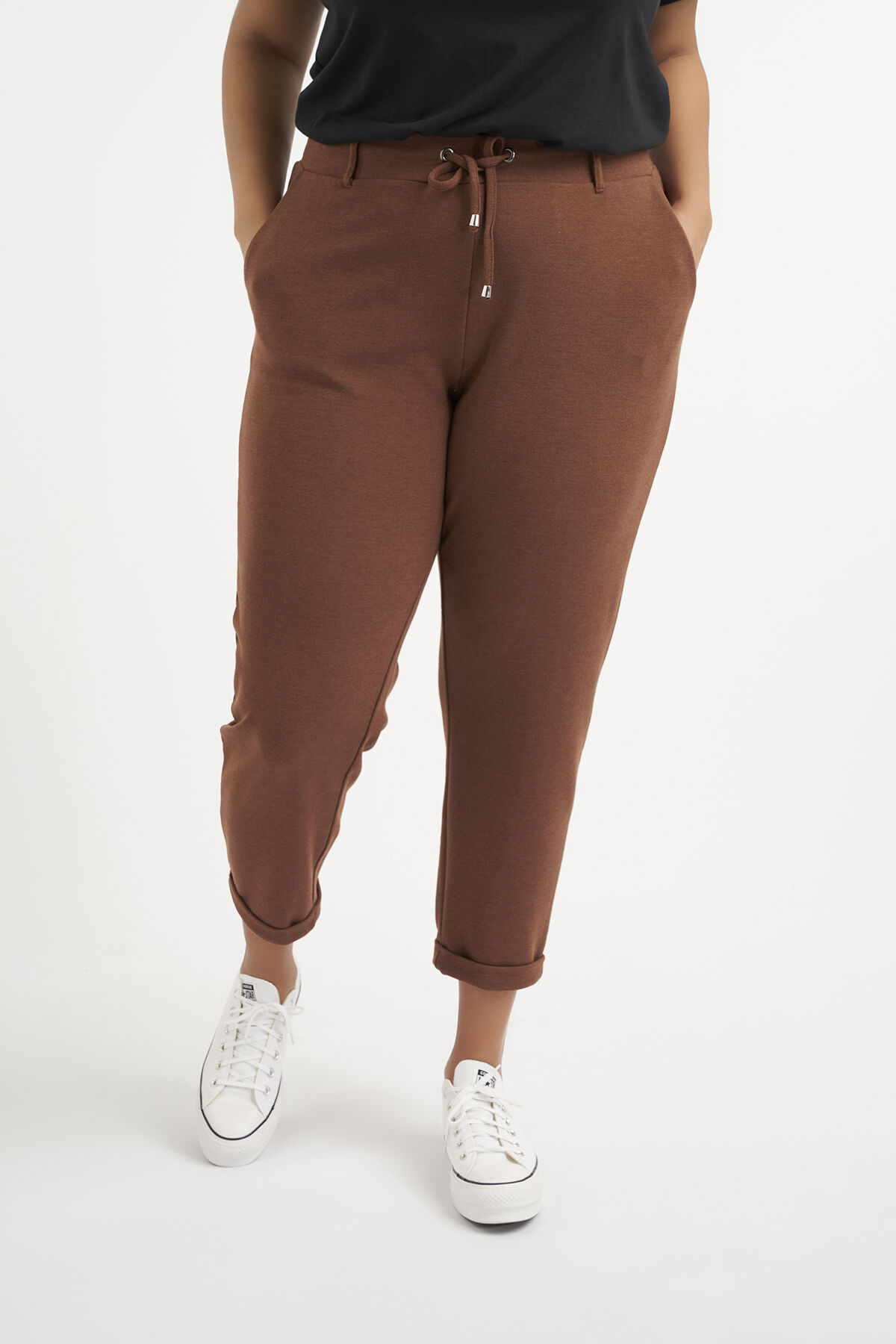 Pantalones jogger image number 4