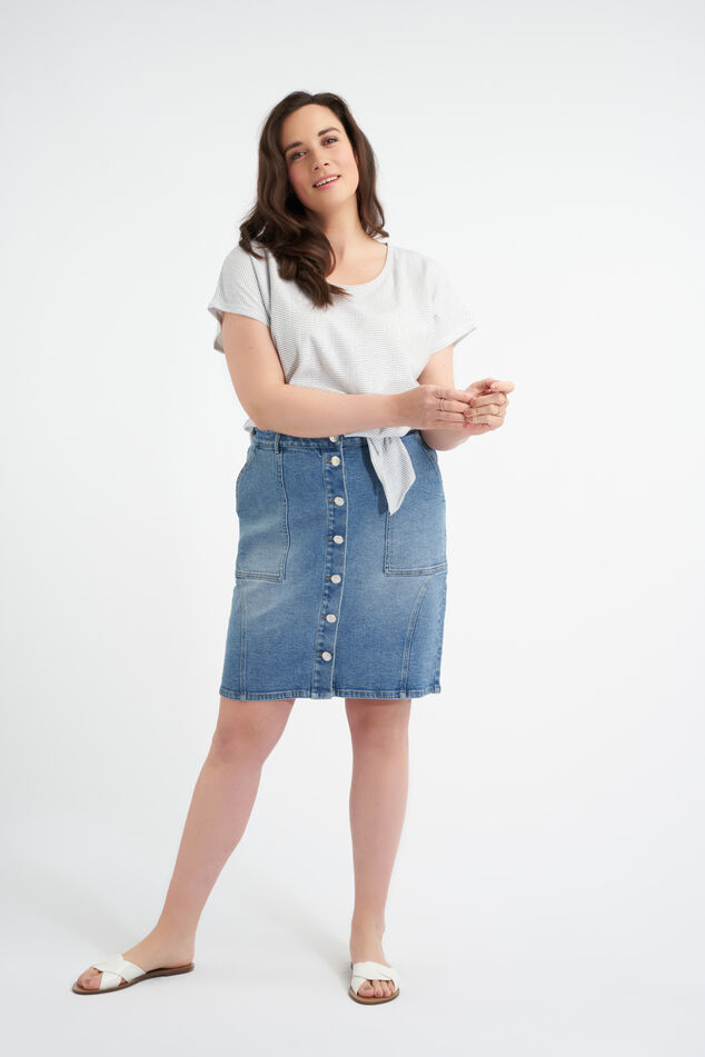 Falda vaquera con botones  image number 0