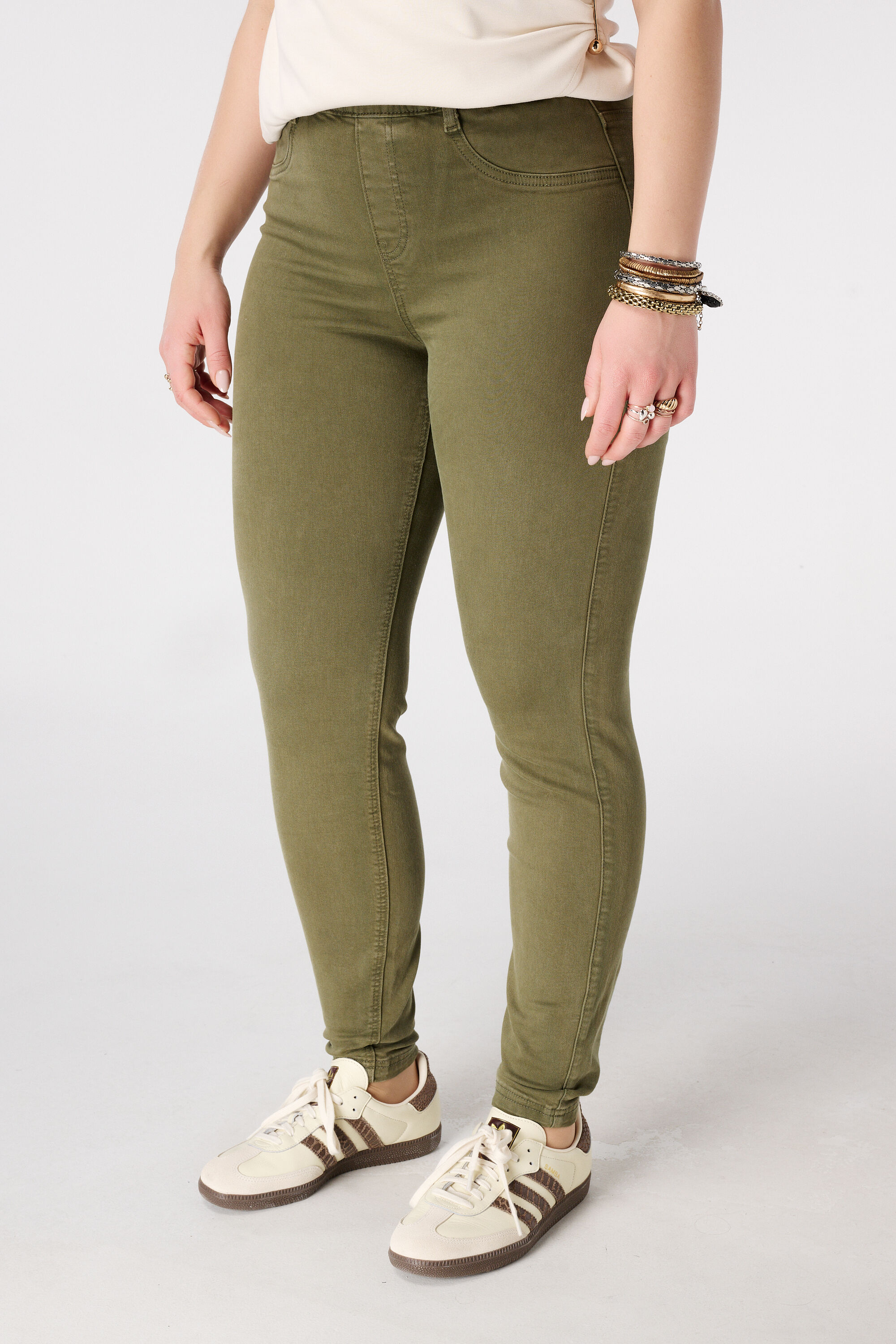 Tregging con aspecto de vaqueros image number 5