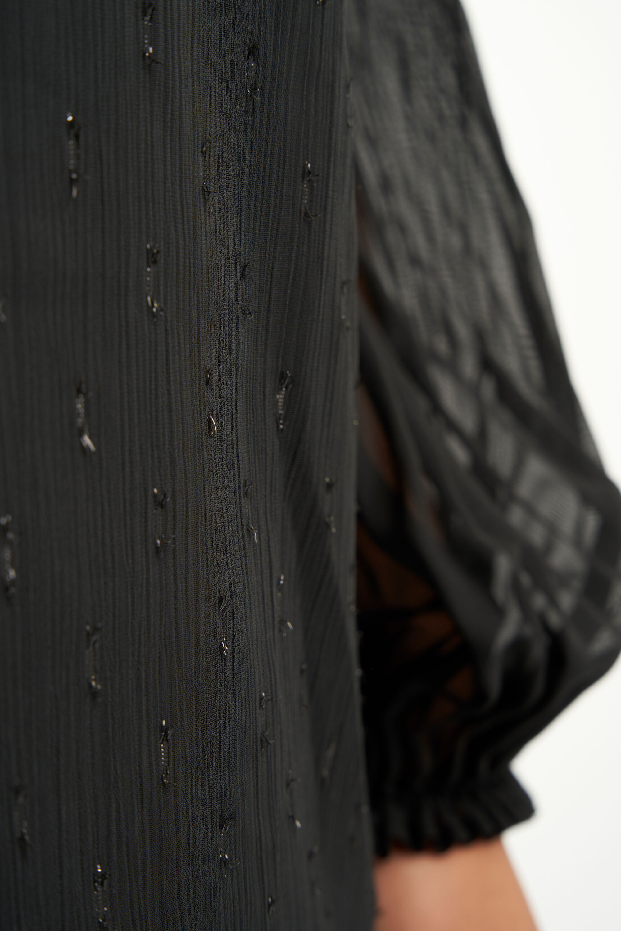 Blusa con mangas plisadas image number 6