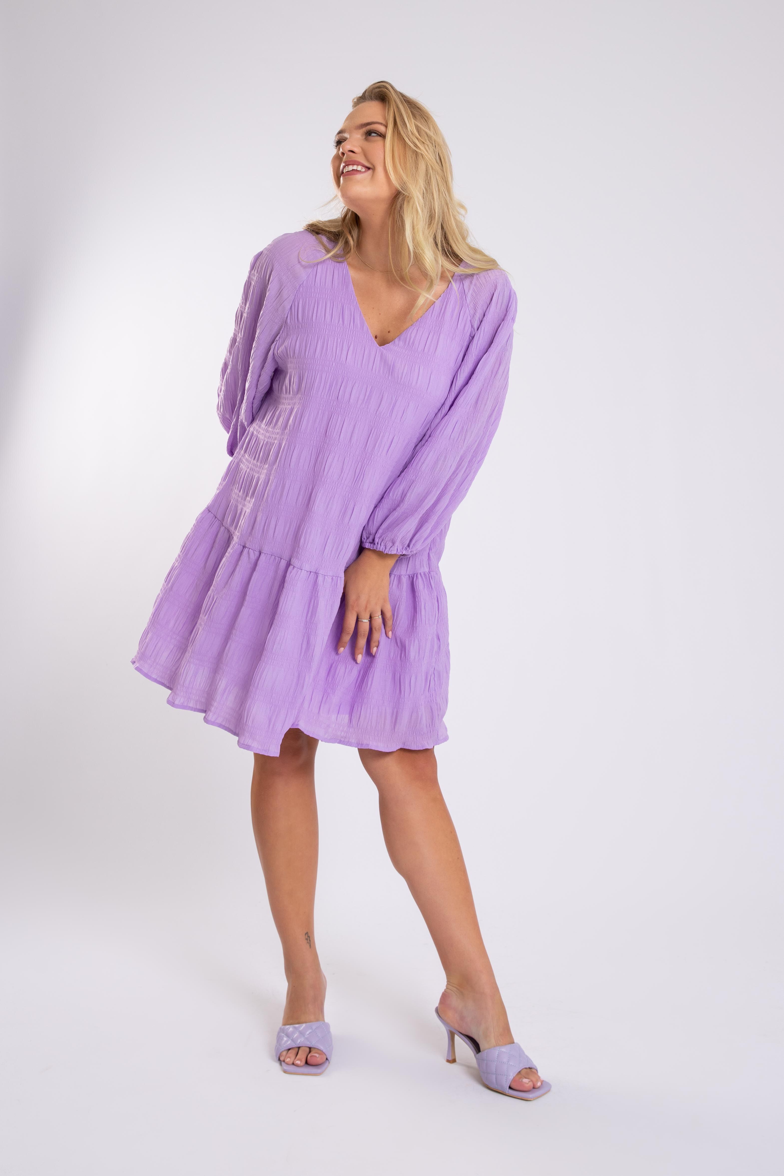 Vestido con corte en A  image number 7