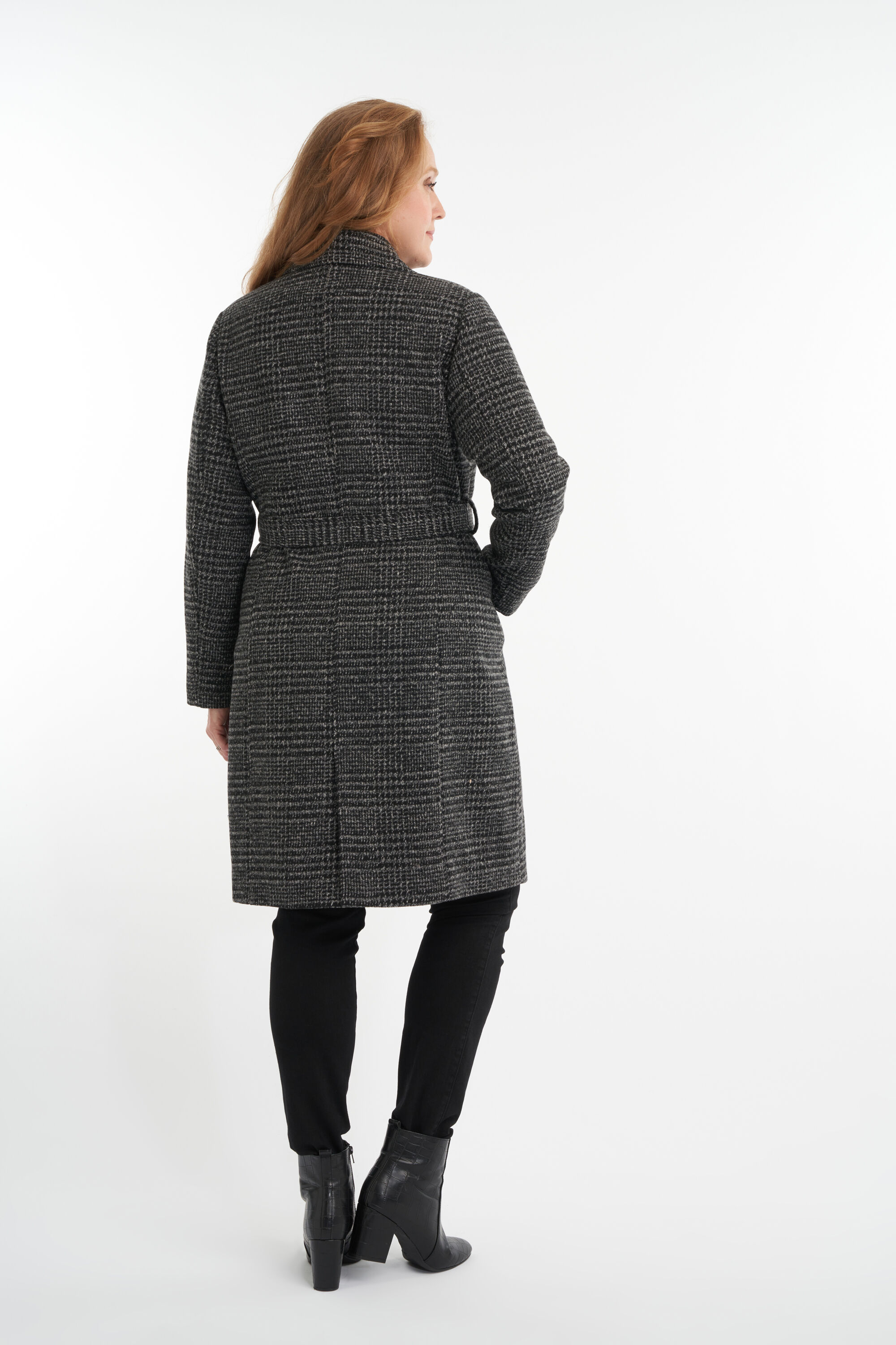 Abrigo largo con cintur&oacute;n image number 4