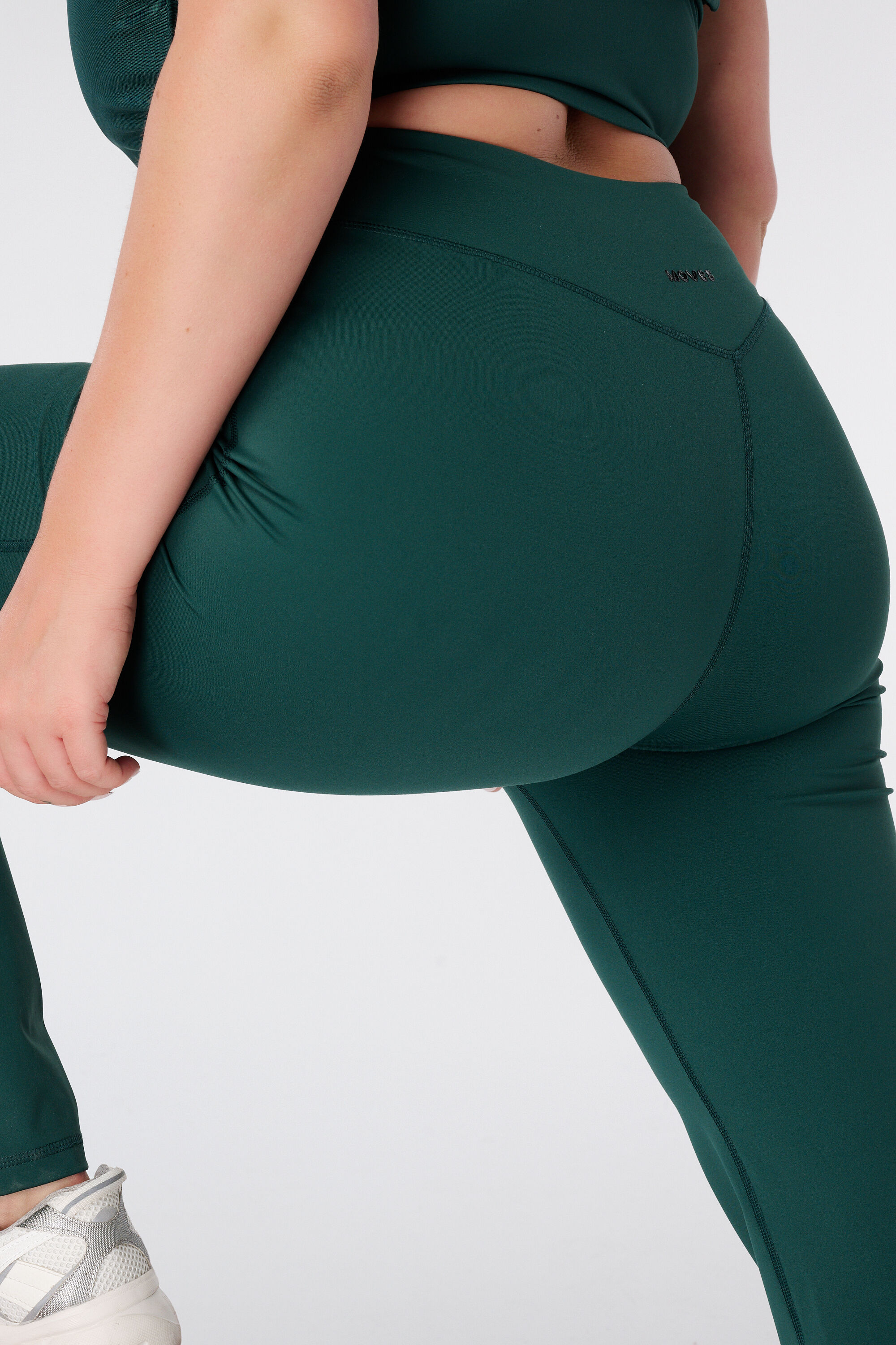 Leggings deportivos acampanados image number 6