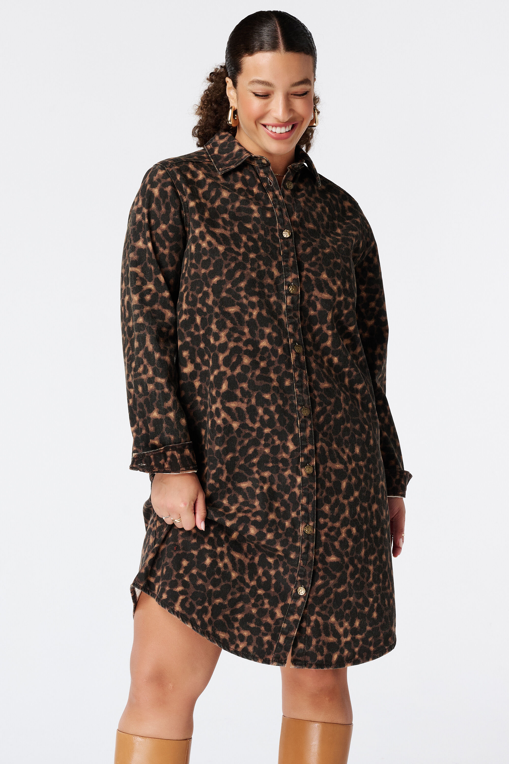 Vestido vaquero con estampado animal image number 5