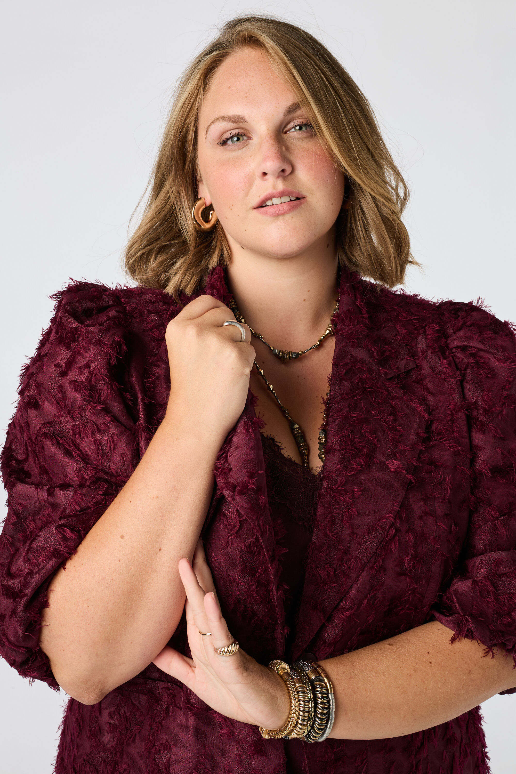 Blazer afelpado con mangas abullonadas image number 4