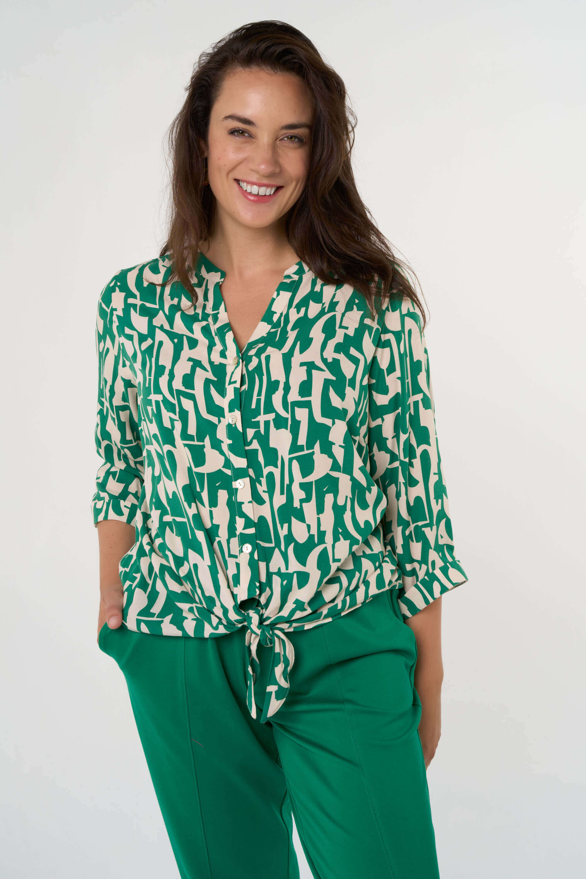 Blusa con estampado gr&aacute;fico image number 7