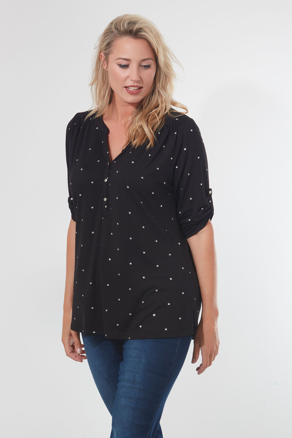 Top con estampado brillante image number 0