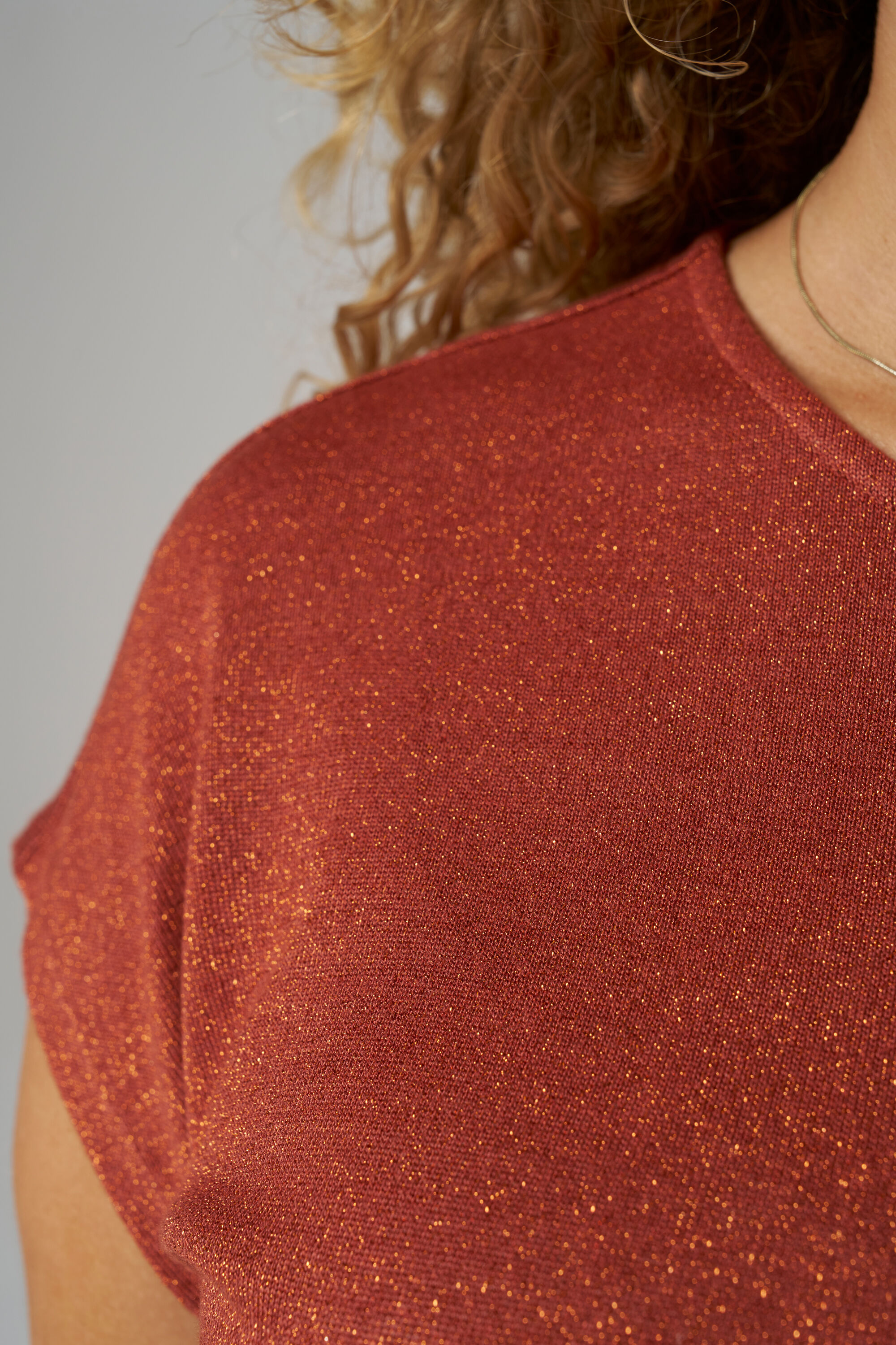 Top con bot&oacute;n como detalle image number 4