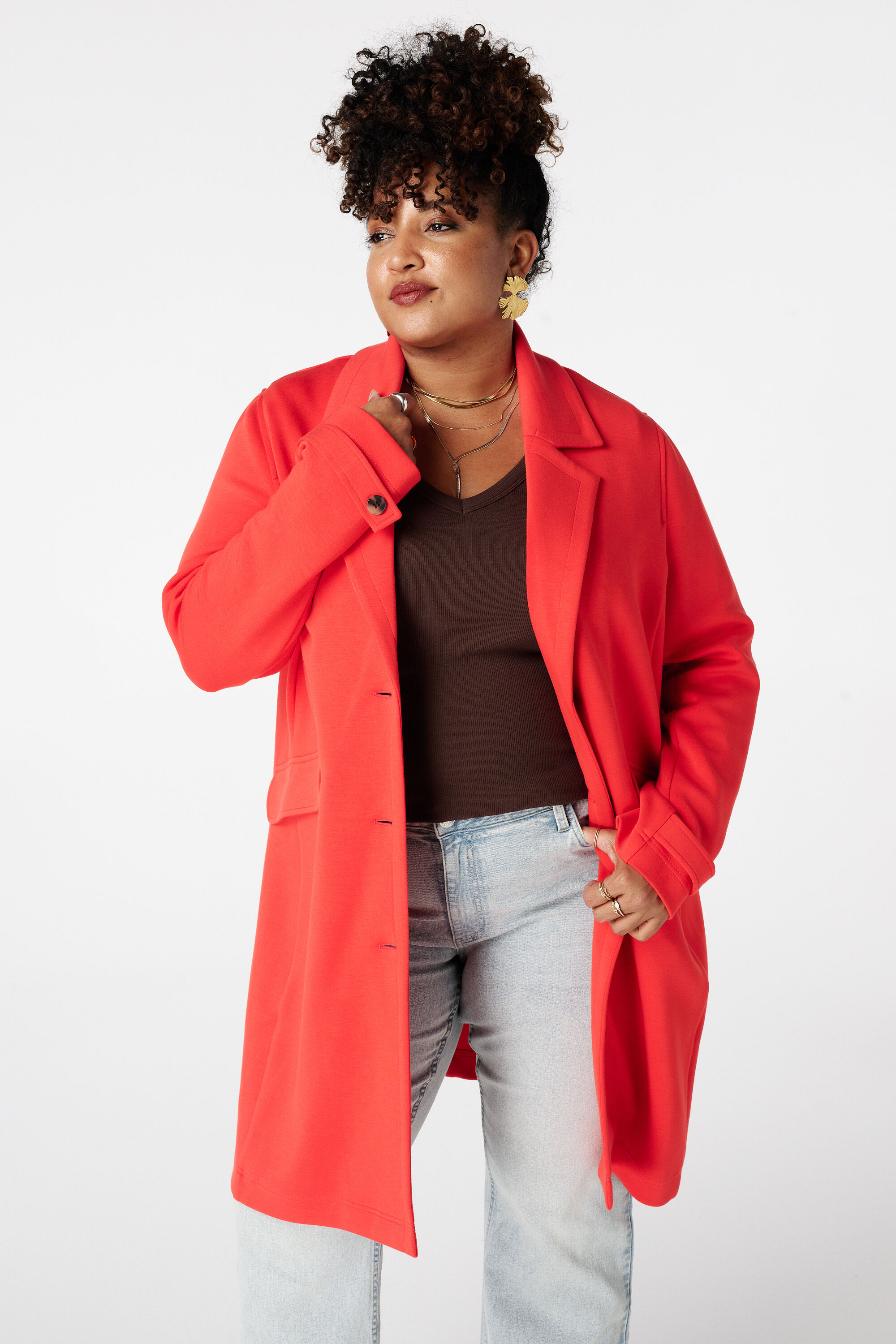 Abrigo con cierre de botones