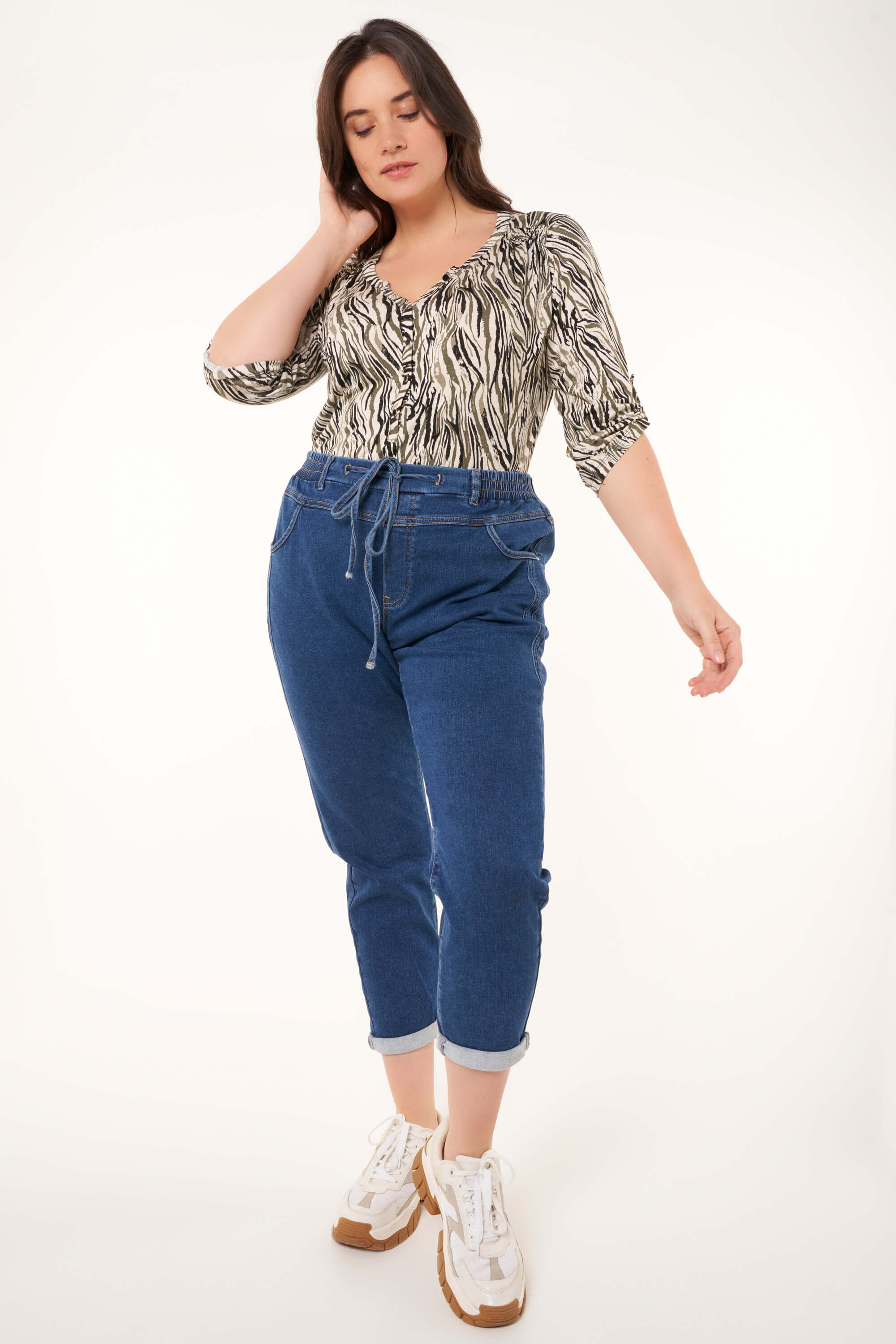 Pantalones jogger de denim image number 5