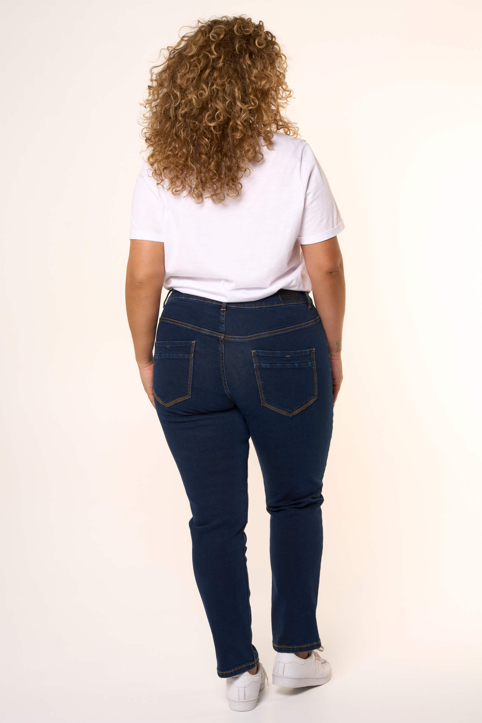 Vaqueros ROSE de corte holgado image number 4