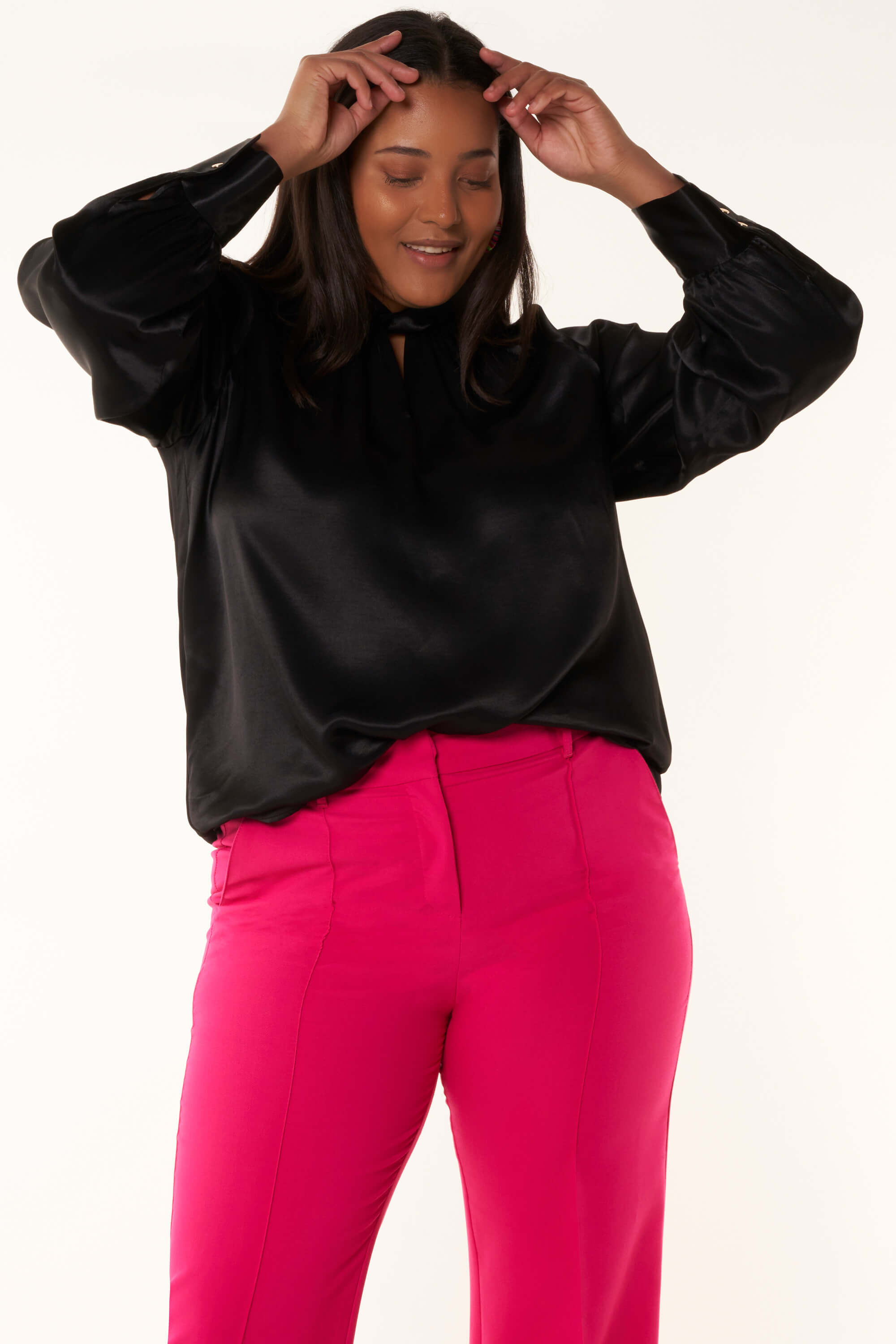 Blusa de sat&eacute;n image number 0