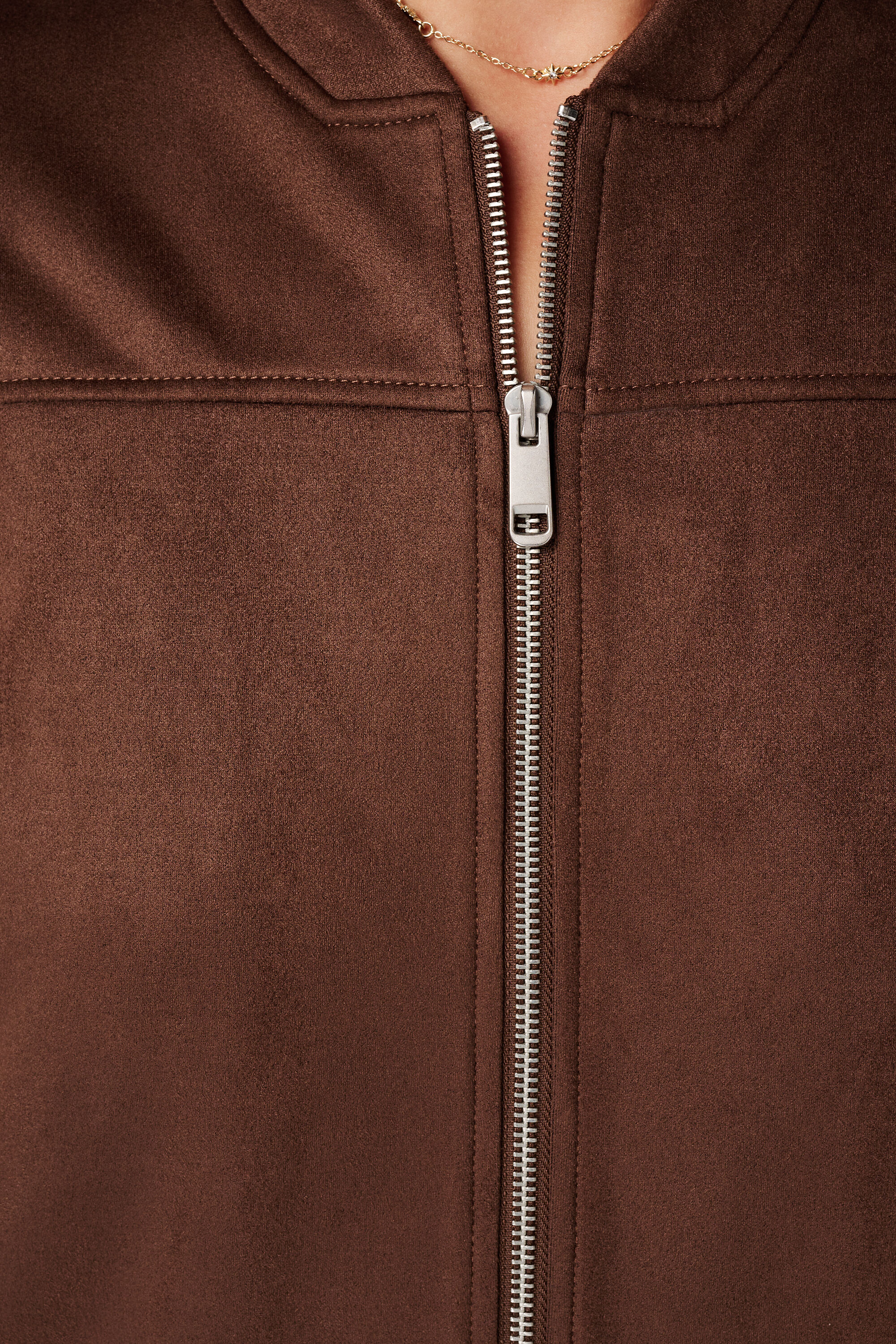 Chaqueta bomber de ante sint&eacute;tico image number 6