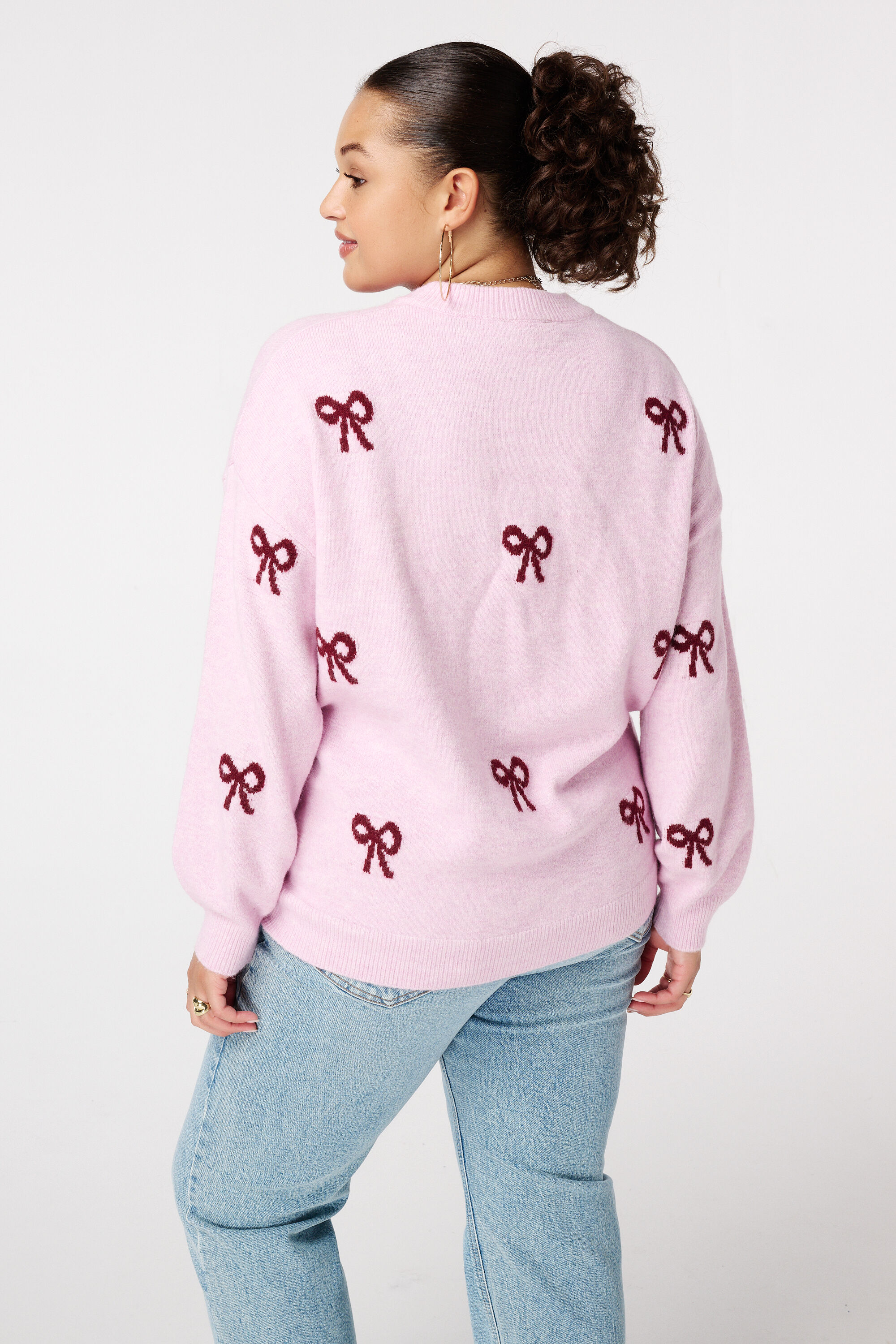 Jersey con estampado de lazos image number 3